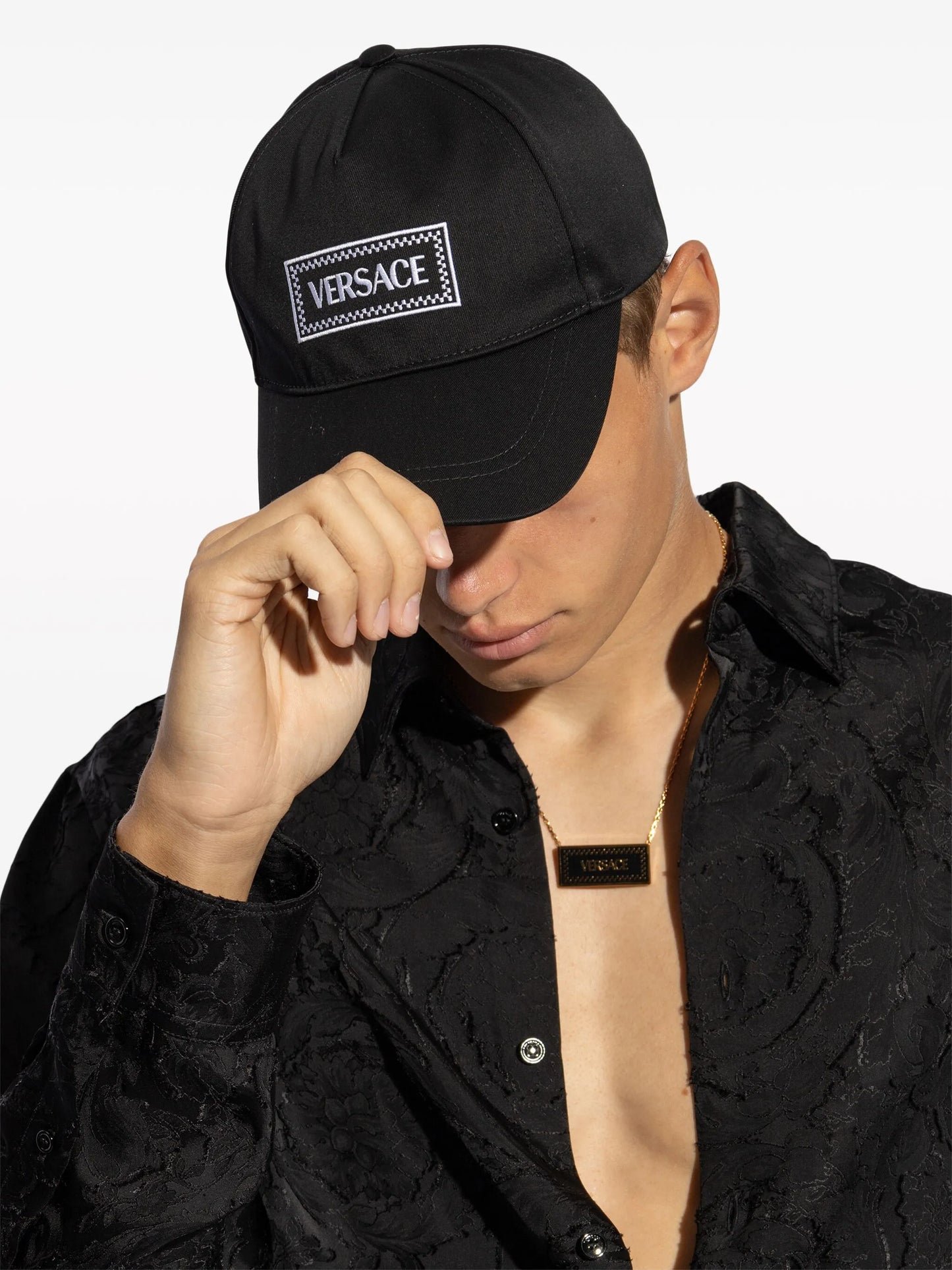 logo-embroidered cotton cap