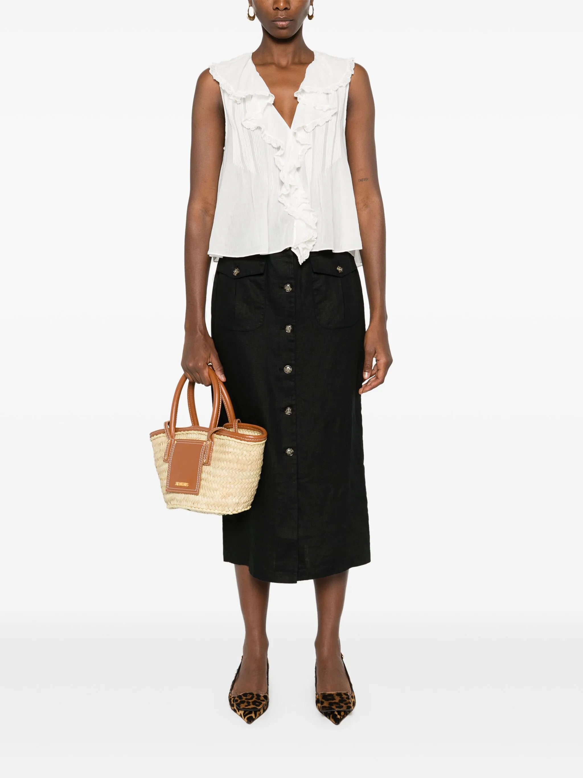 Hilda top