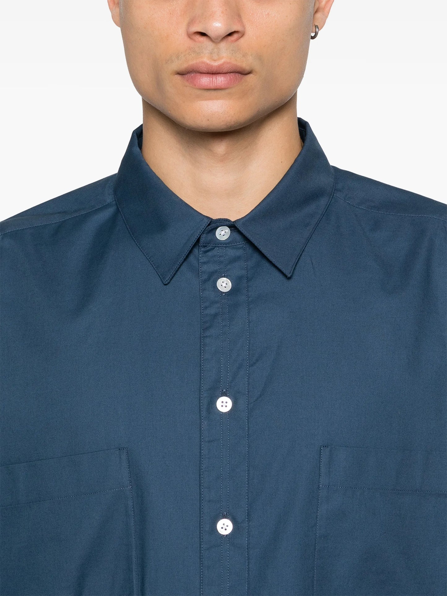 Este shirt