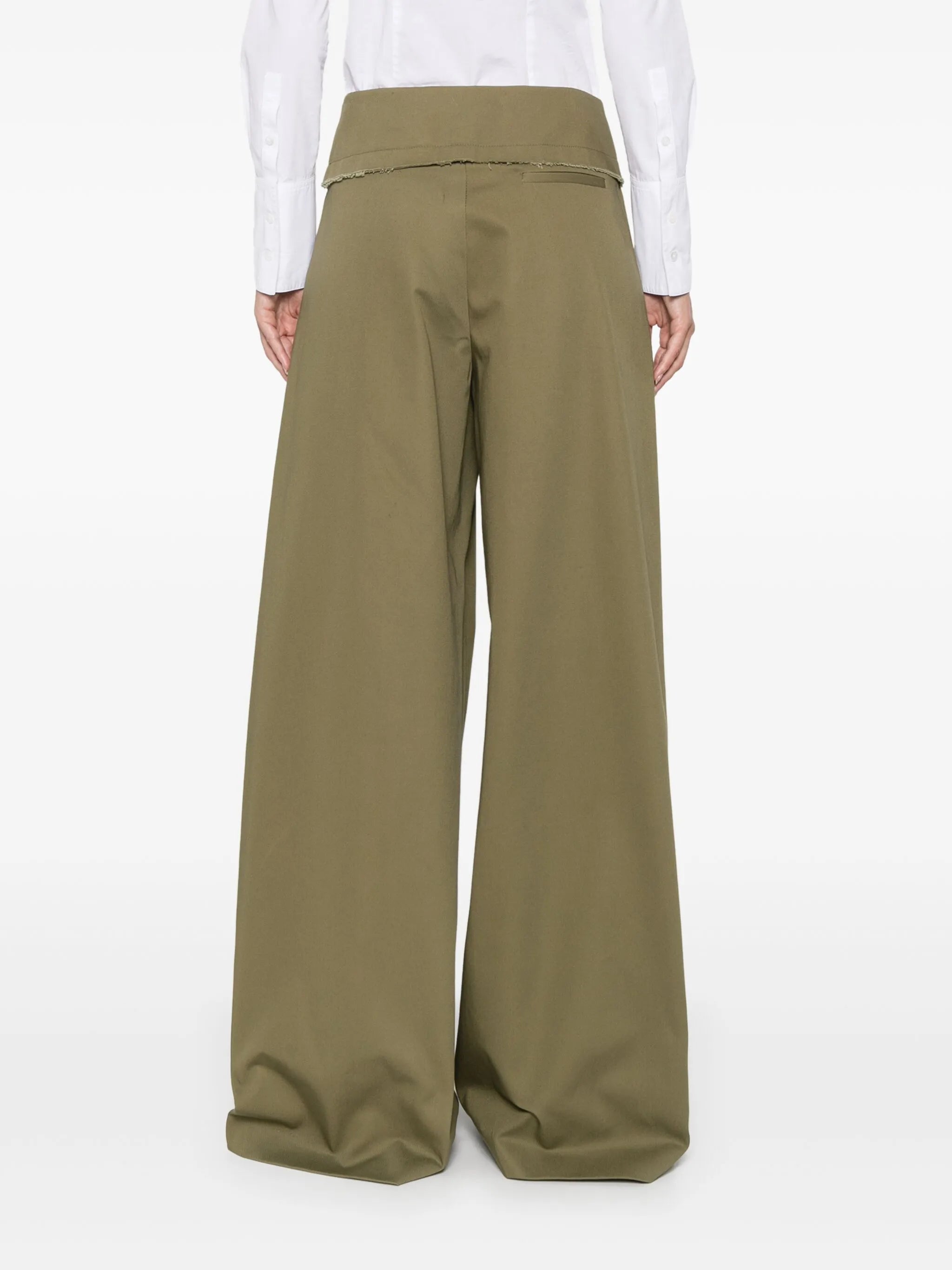 wide trousers