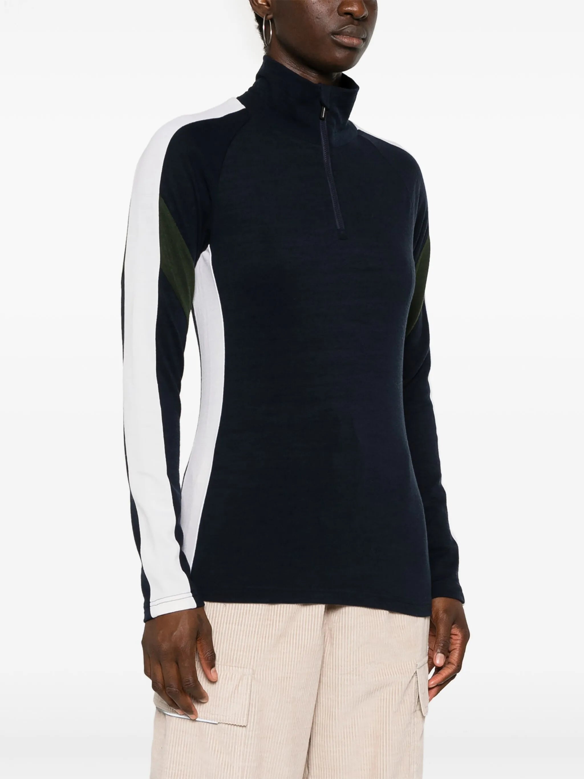 Inuikii ski top
