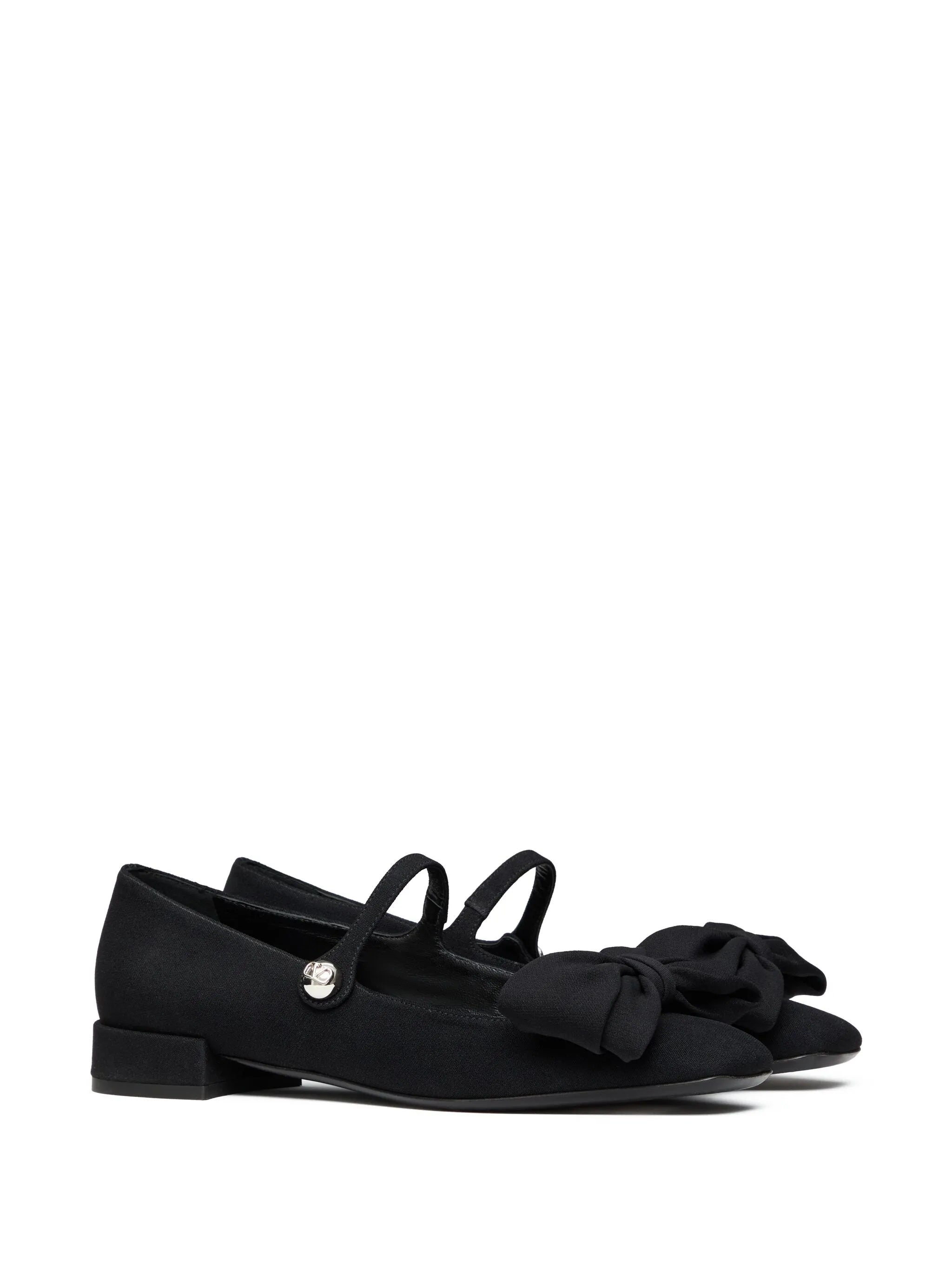 Bow detailing ballerinas