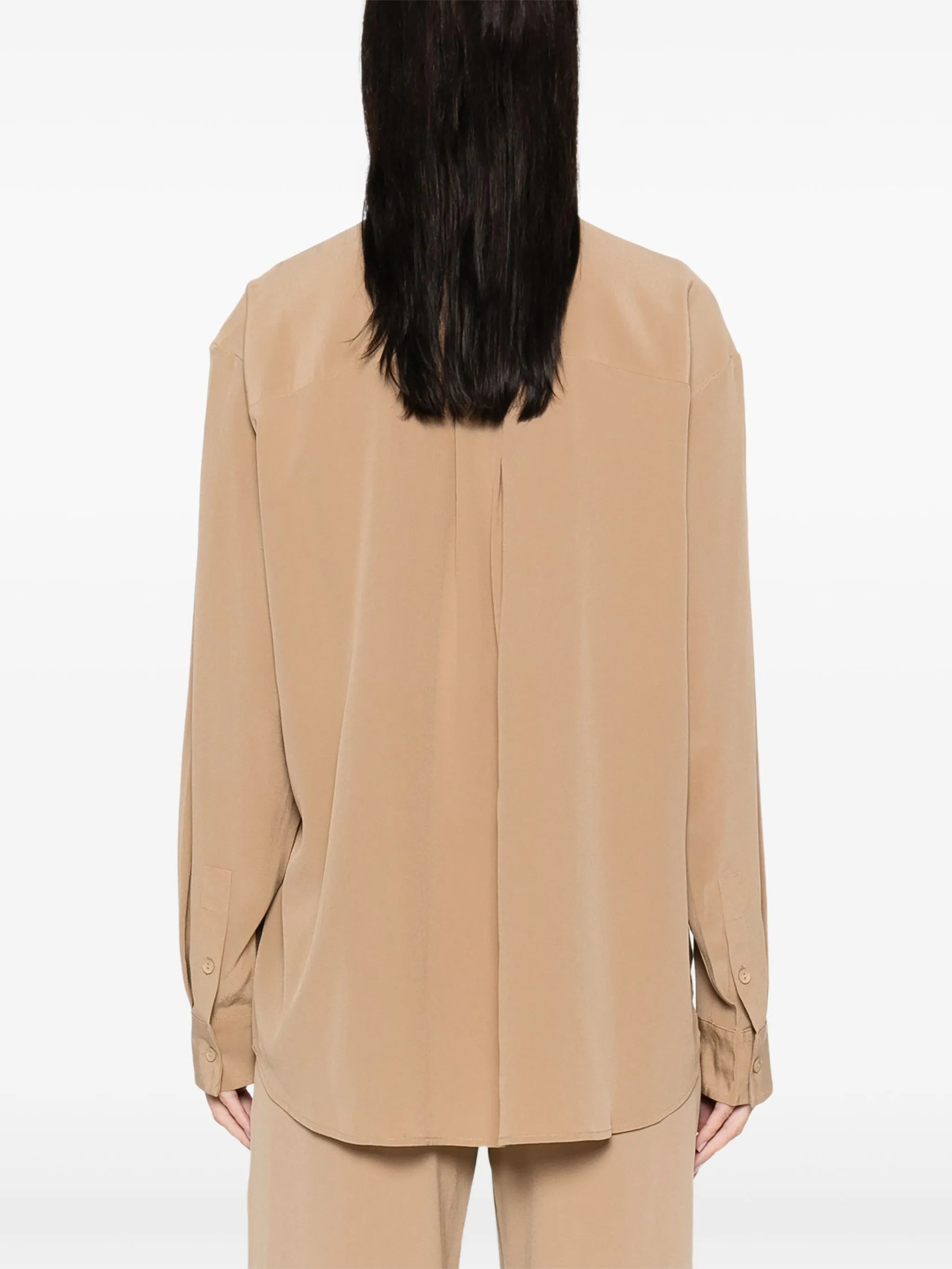 longsleeved silk shirt