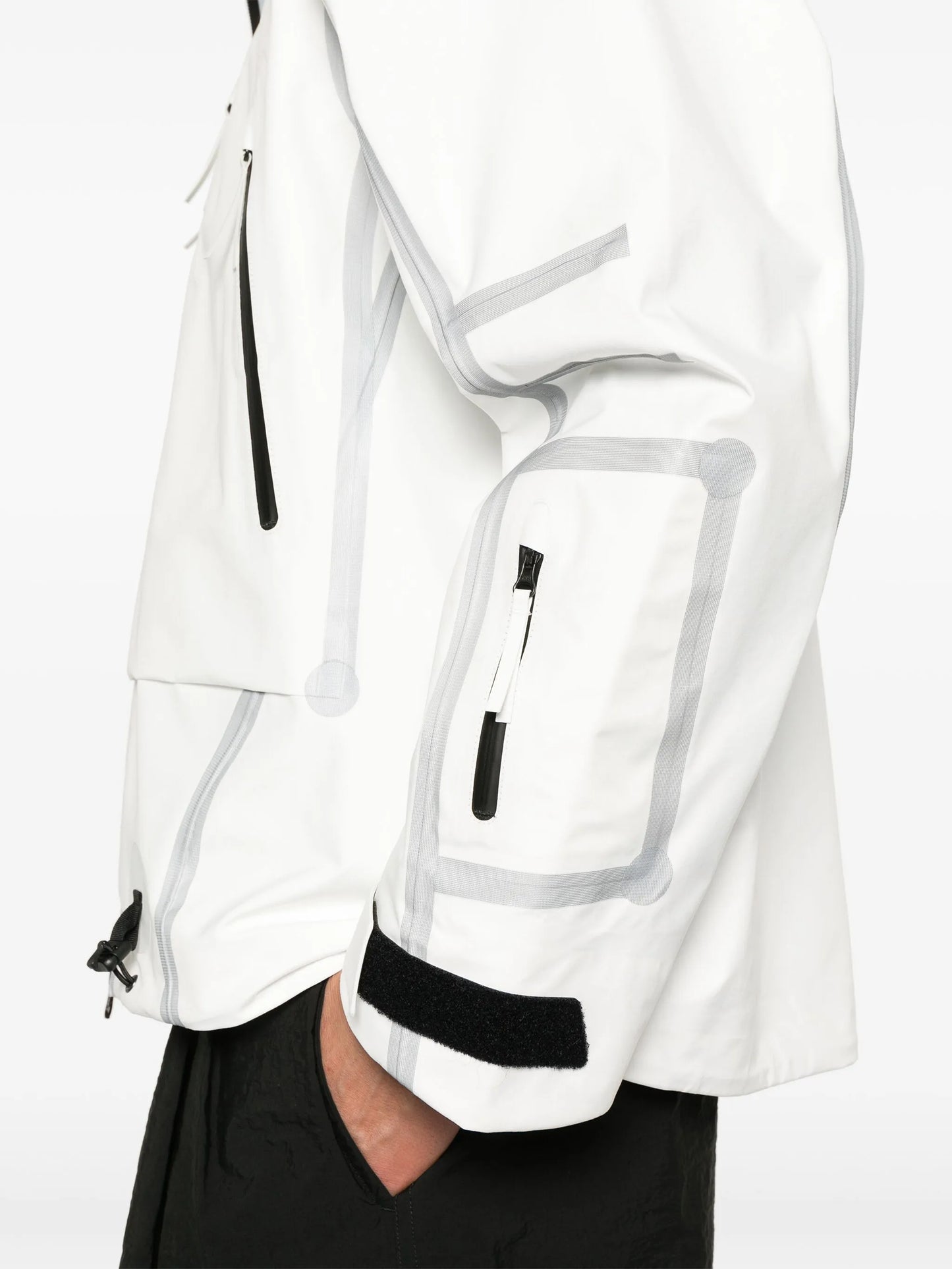 Aegissida jacket