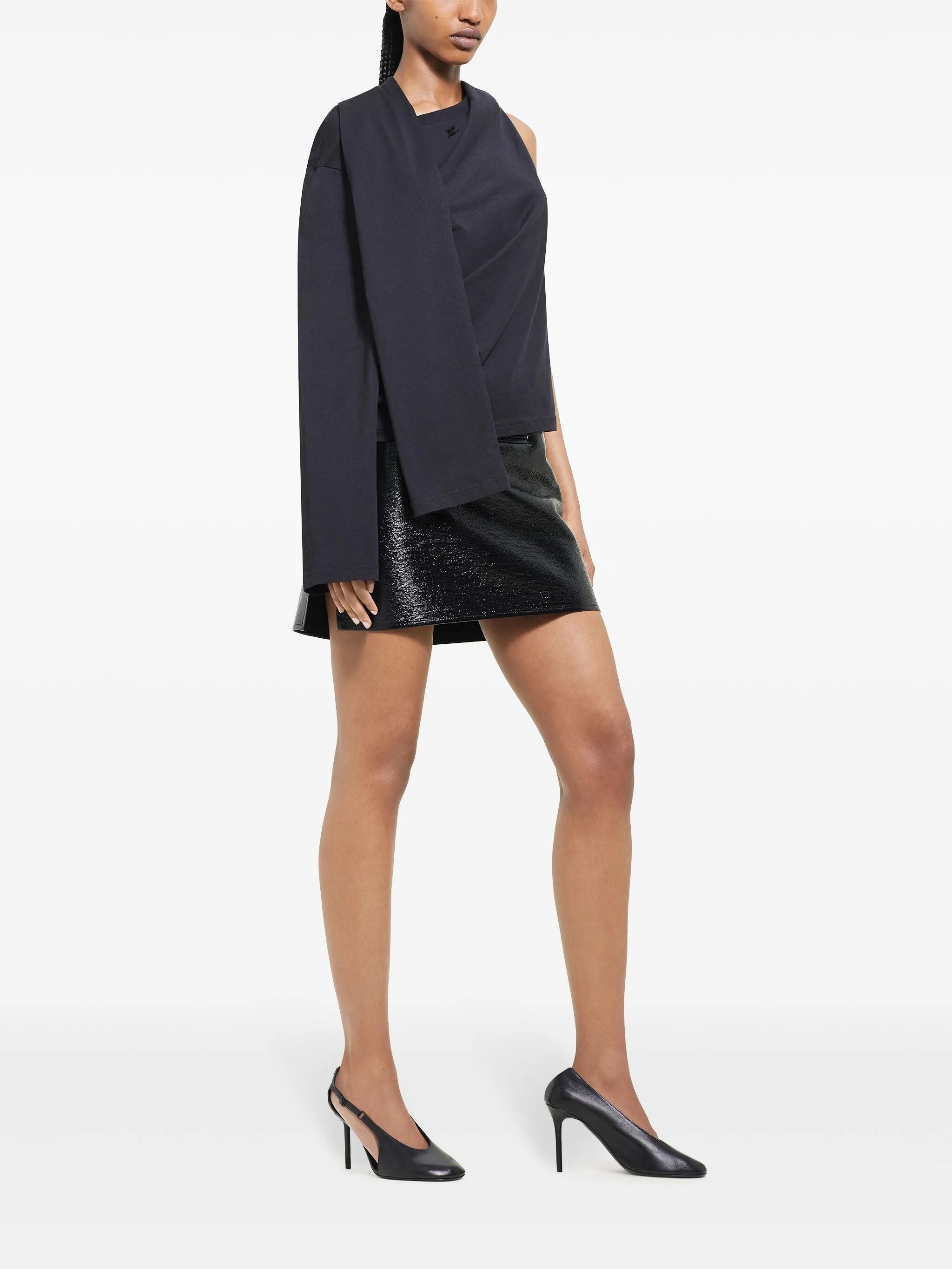 Oblique vinyl mini skirt