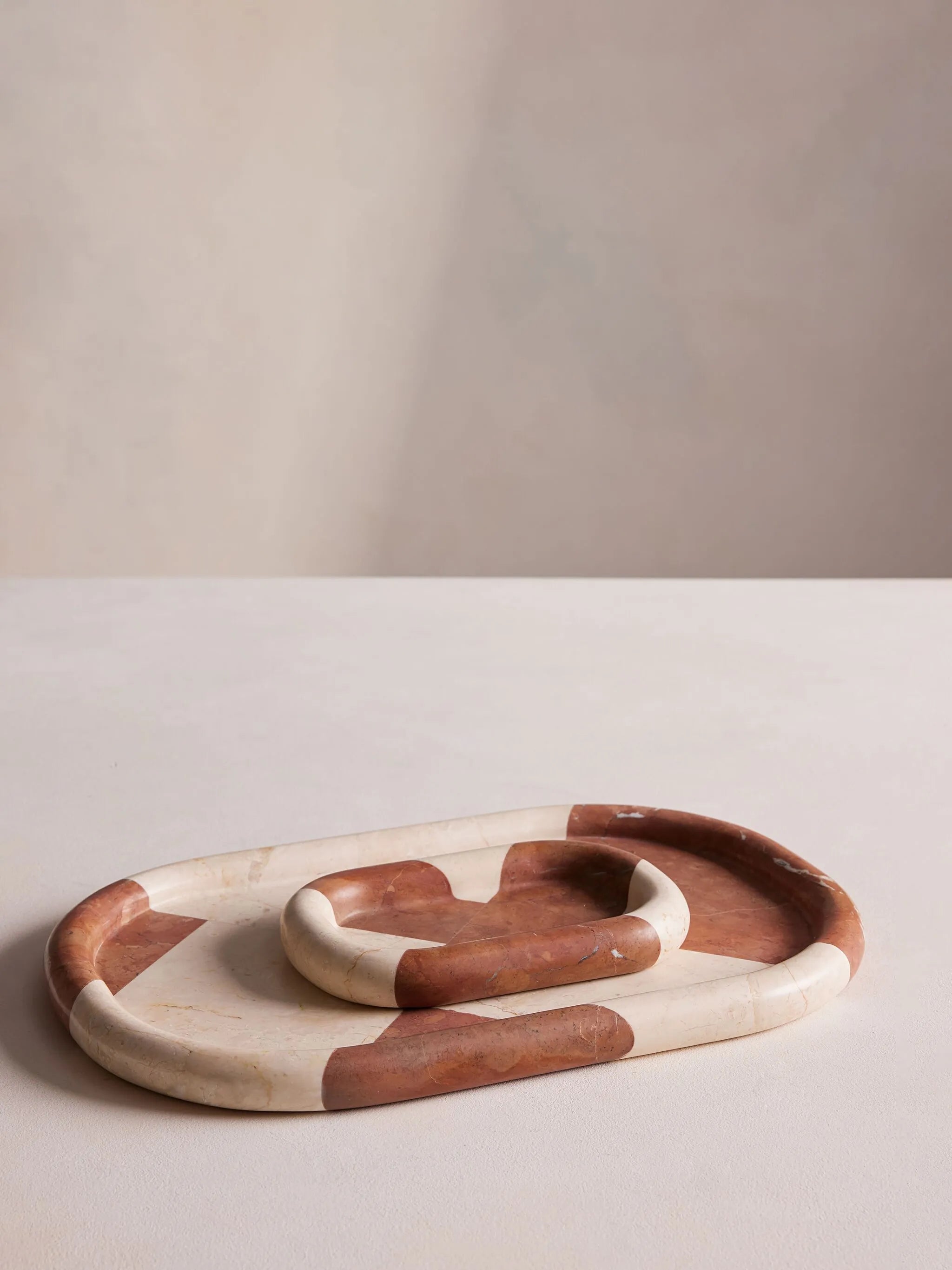 Adley decorative tray (3cm x 23cm)