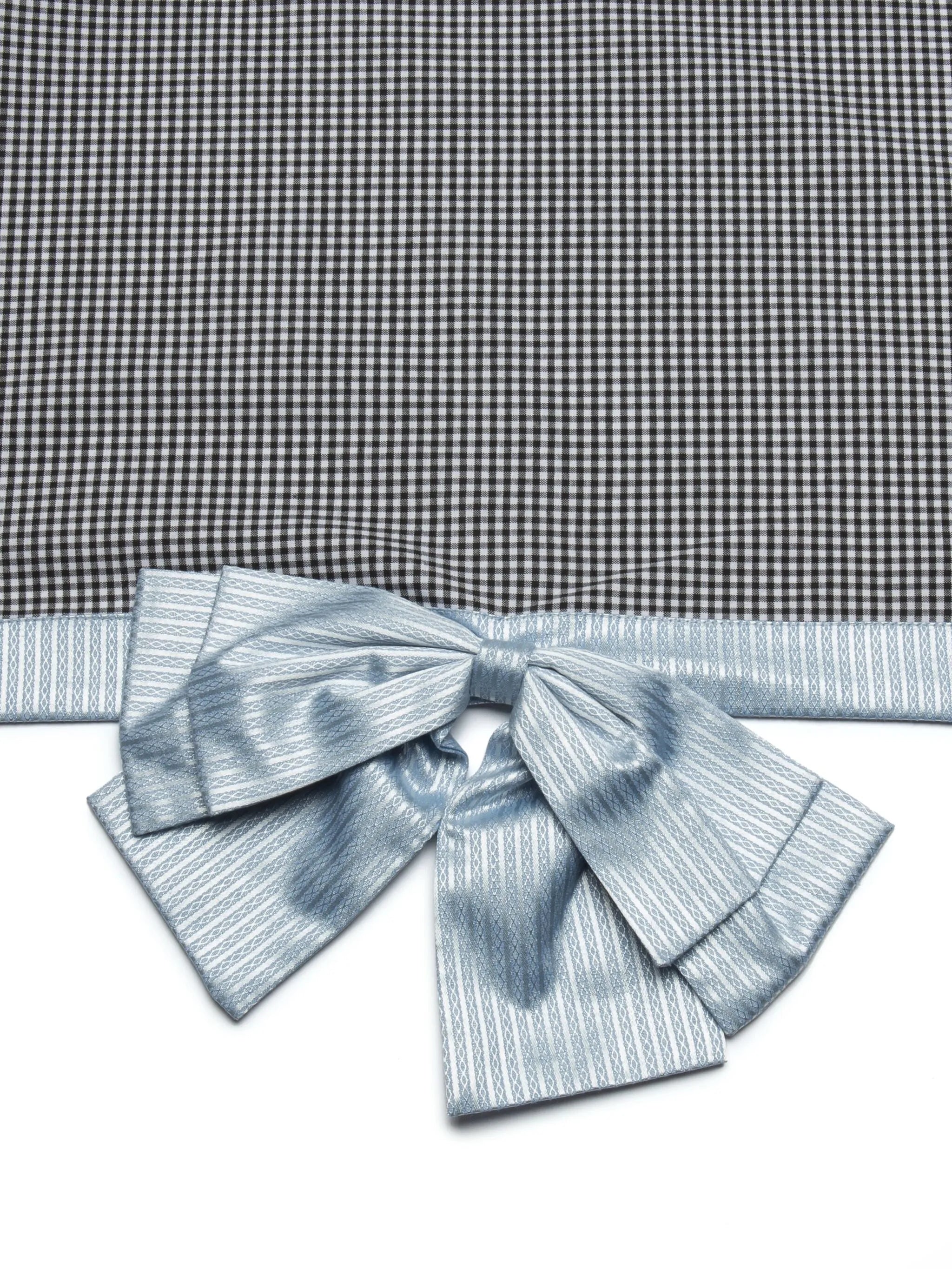 bow-detail gingham-check tablecloth