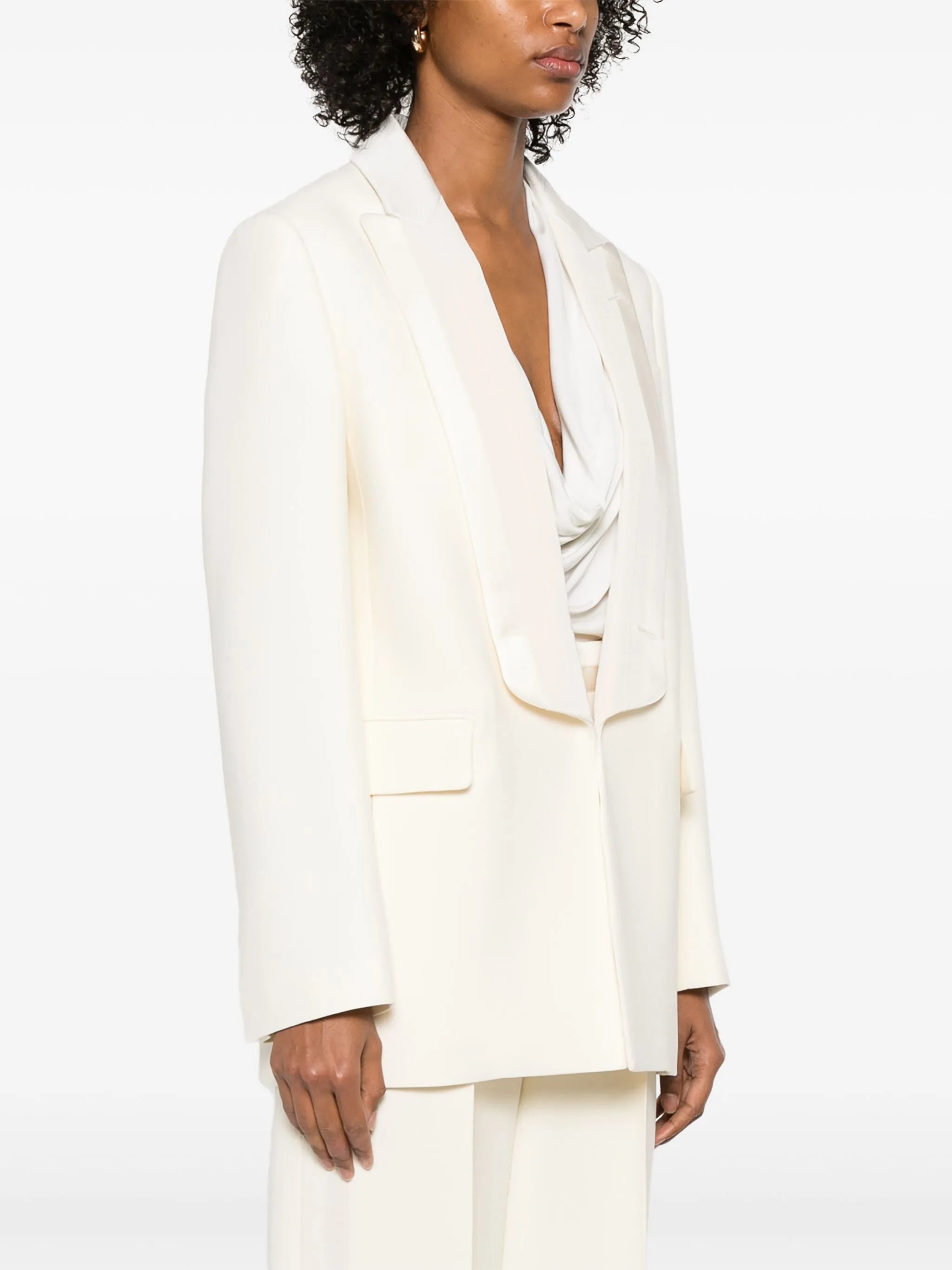 single-breasted blazer