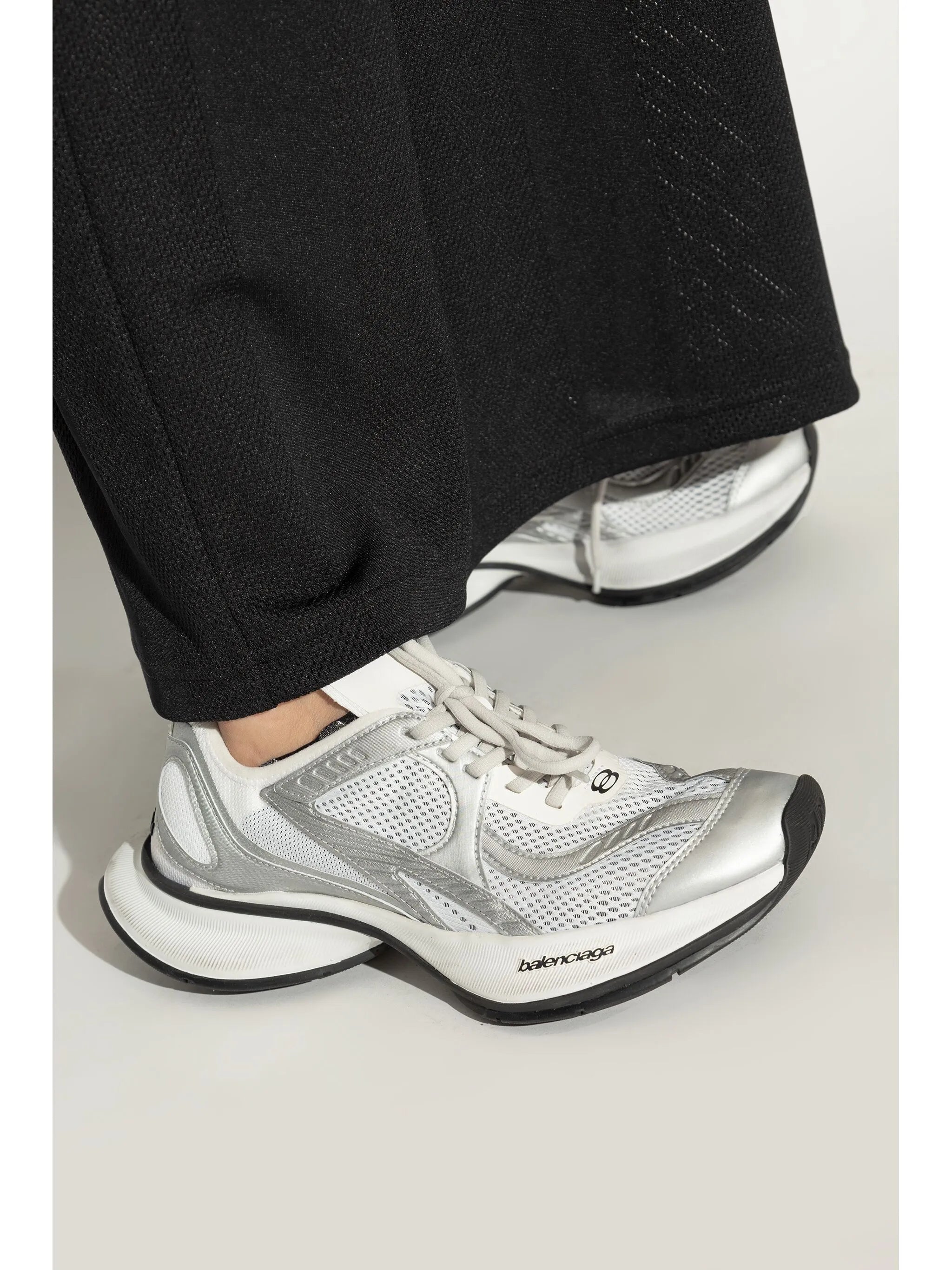 Circuit sneakers