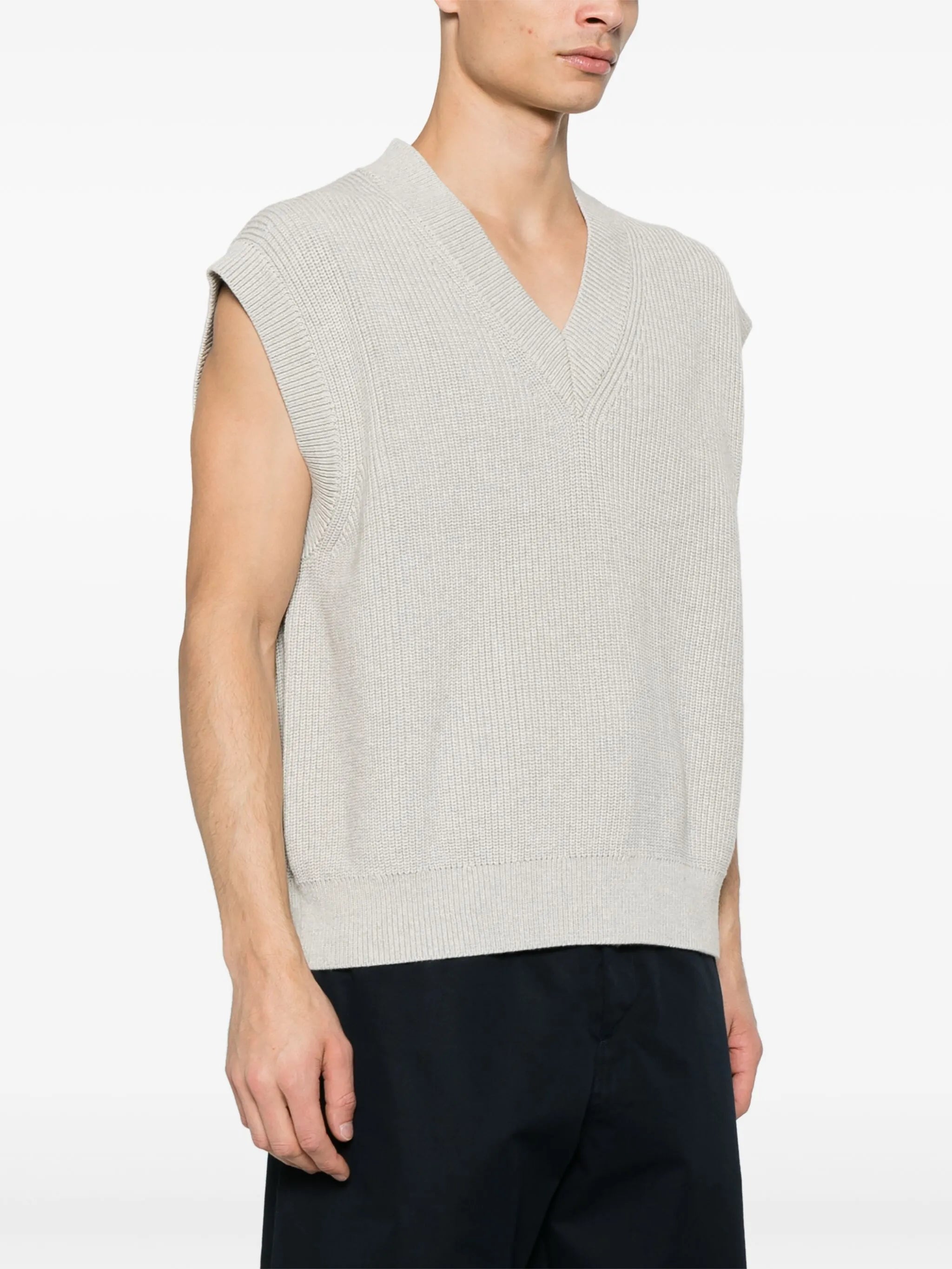 ribbed-knit vest