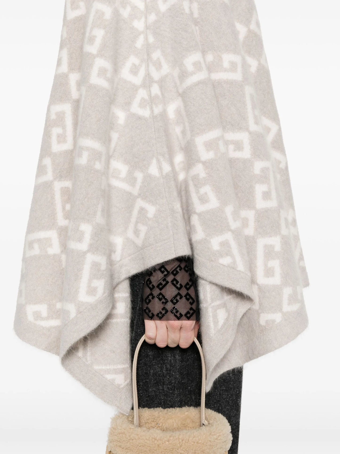 Poncho in monogram 72 jacquard