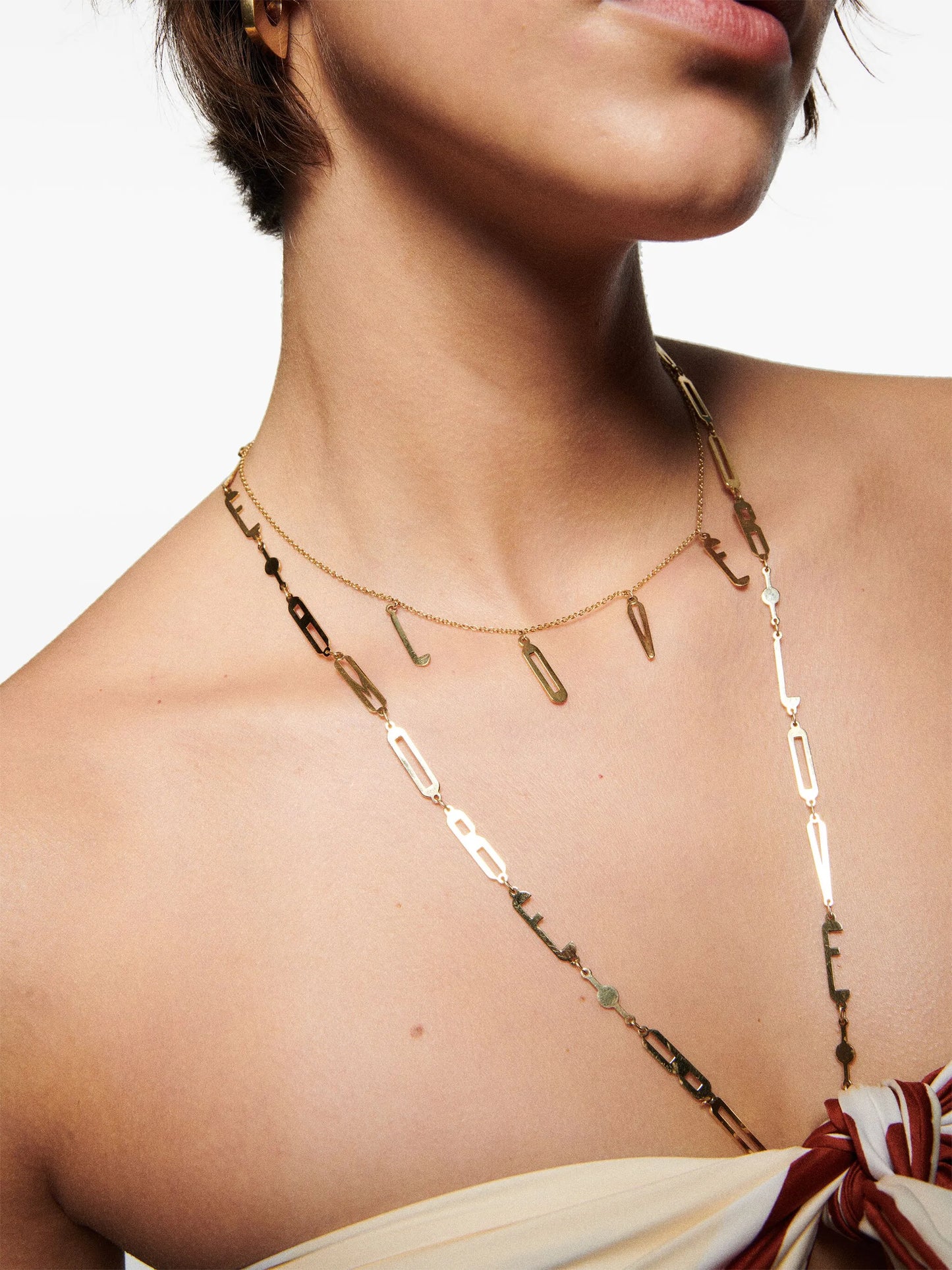 18kt yellow gold Love necklace