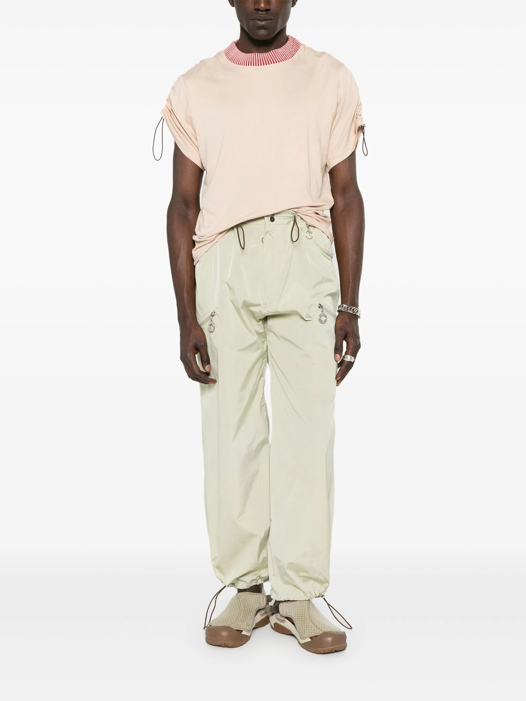 zip-pockets parachute trousers