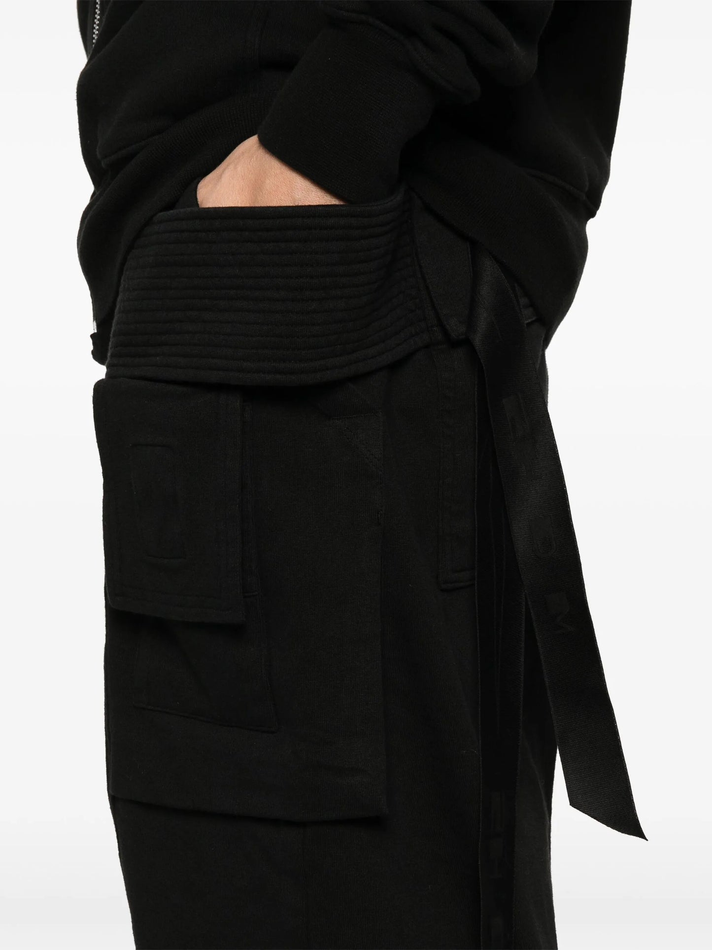 Creatch trousers