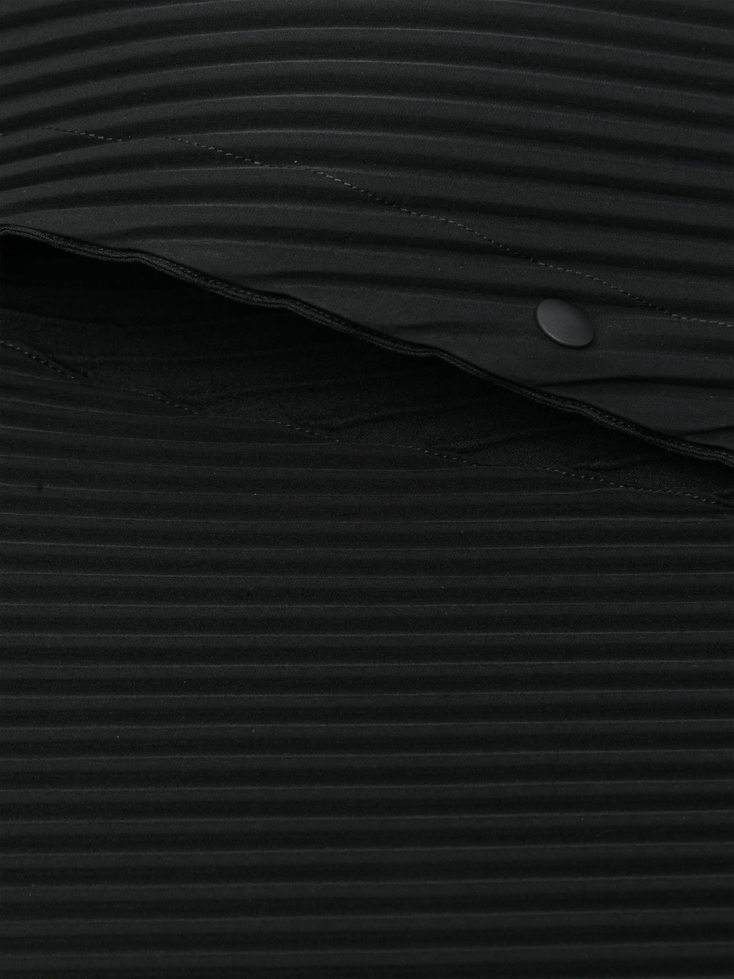 Overlap shoulder bag