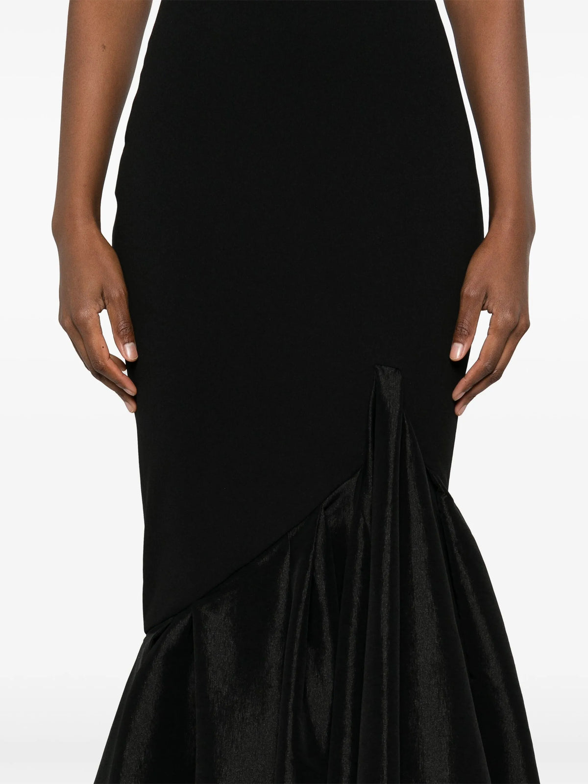 the Rayne maxi dress in black