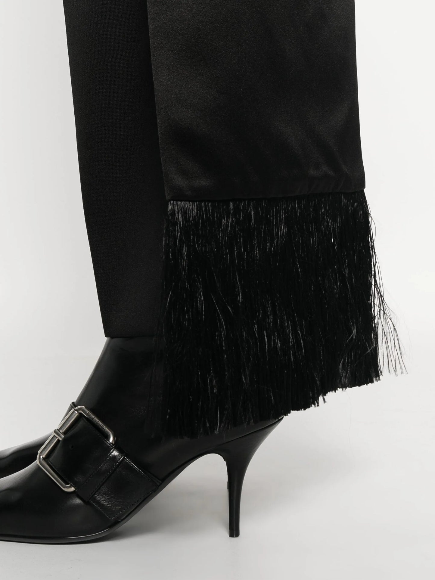 detachable-train trousers