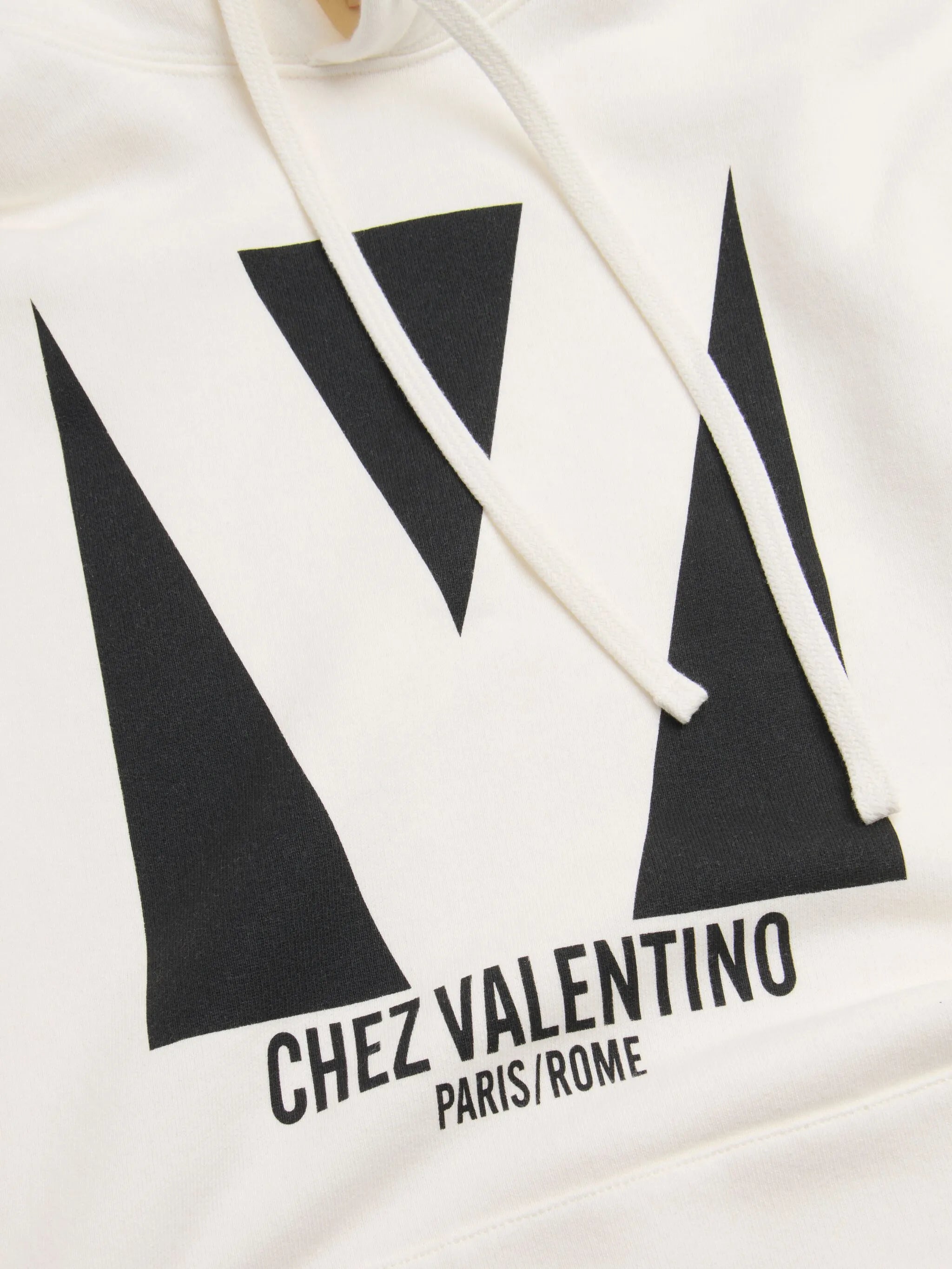 Chez-patch hoodie