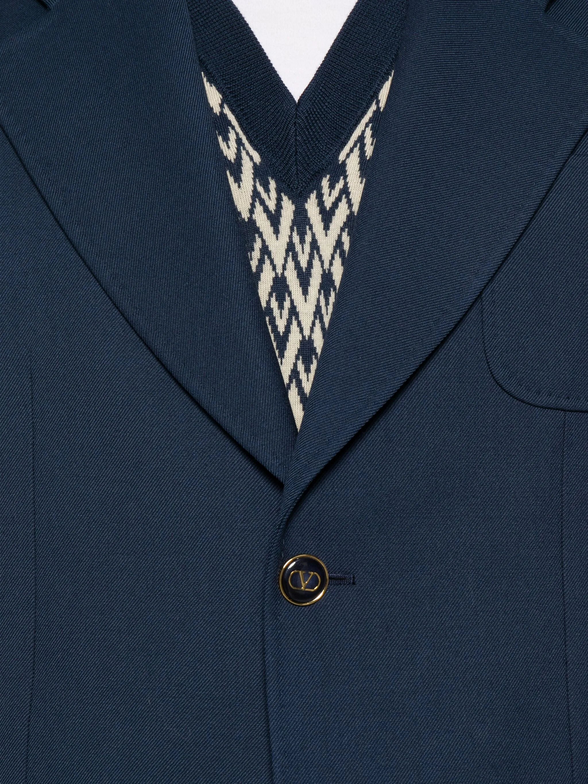 single-breasted jacket