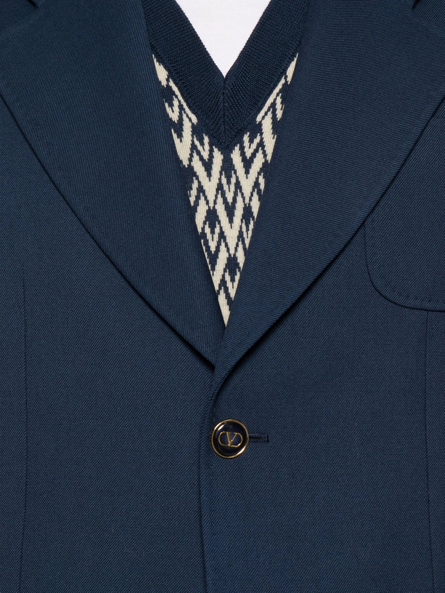 single-breasted jacket