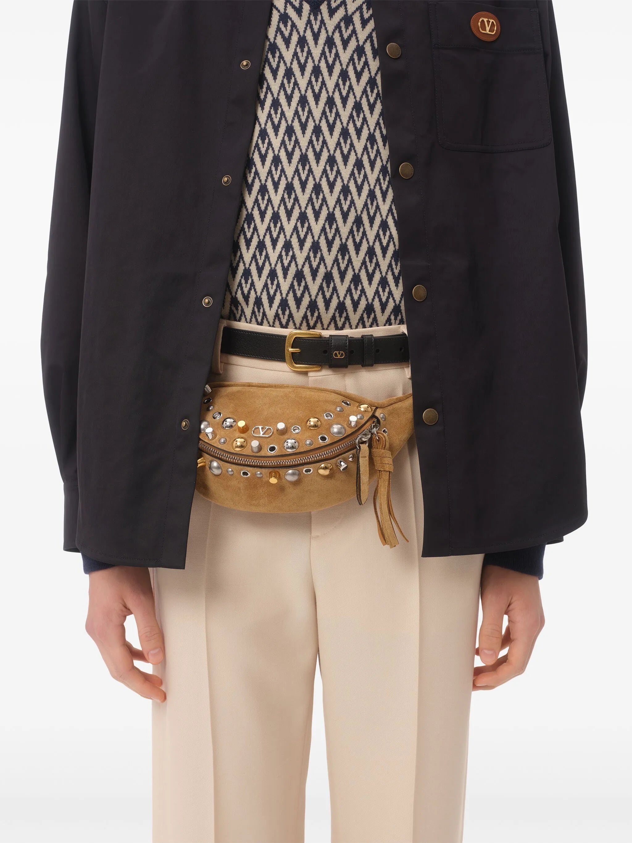 V-detail shirt jacket