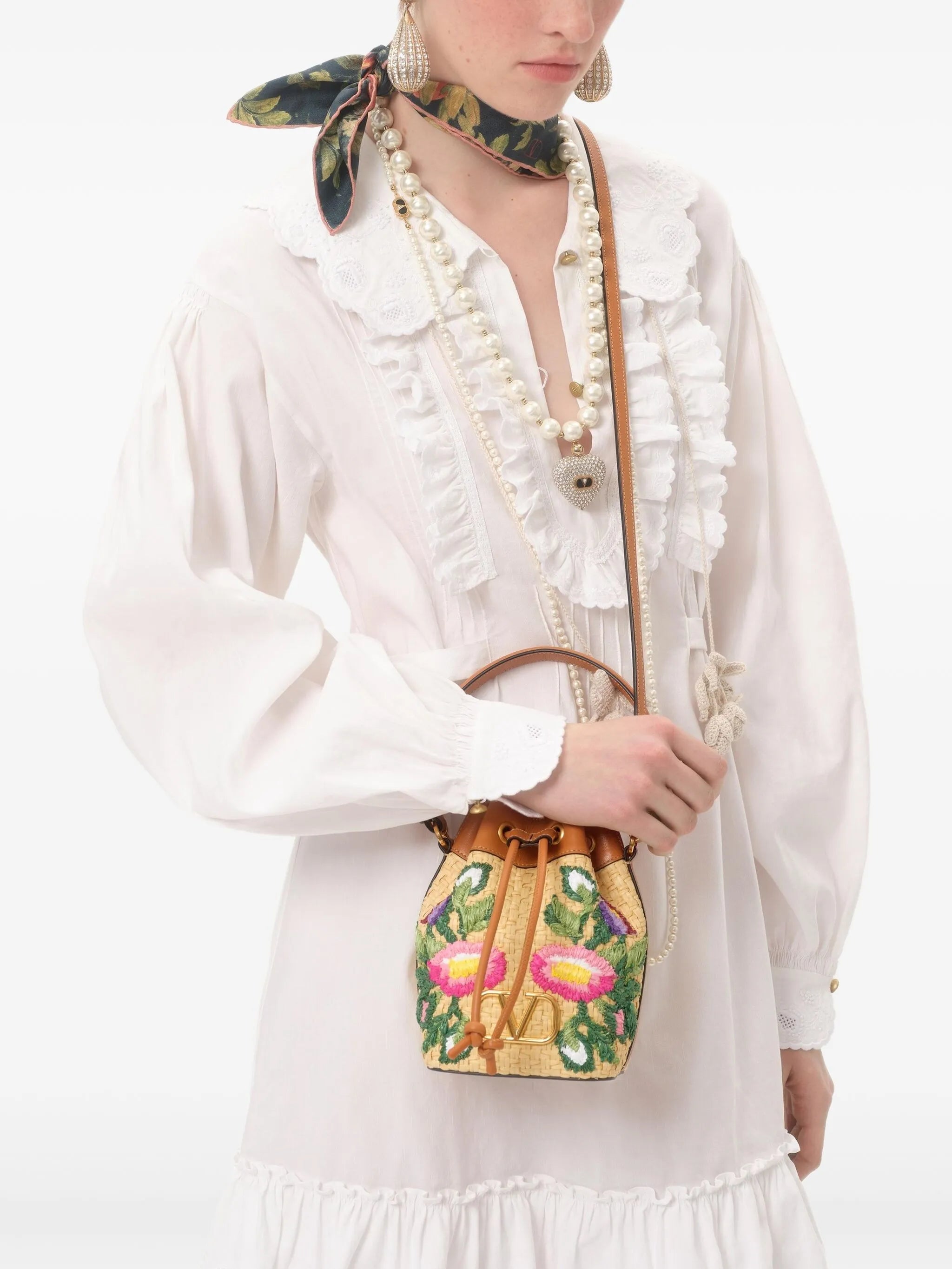 mini VLogo Signature embroidered bucket bag