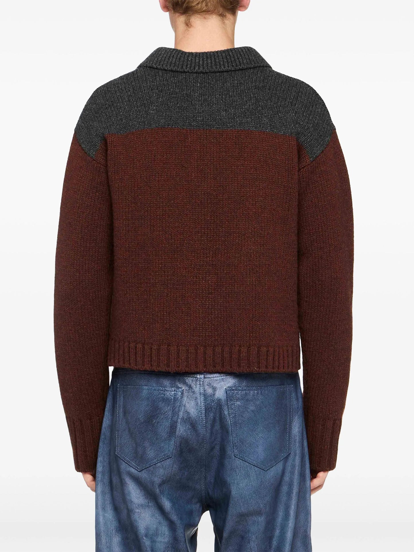 House jumper