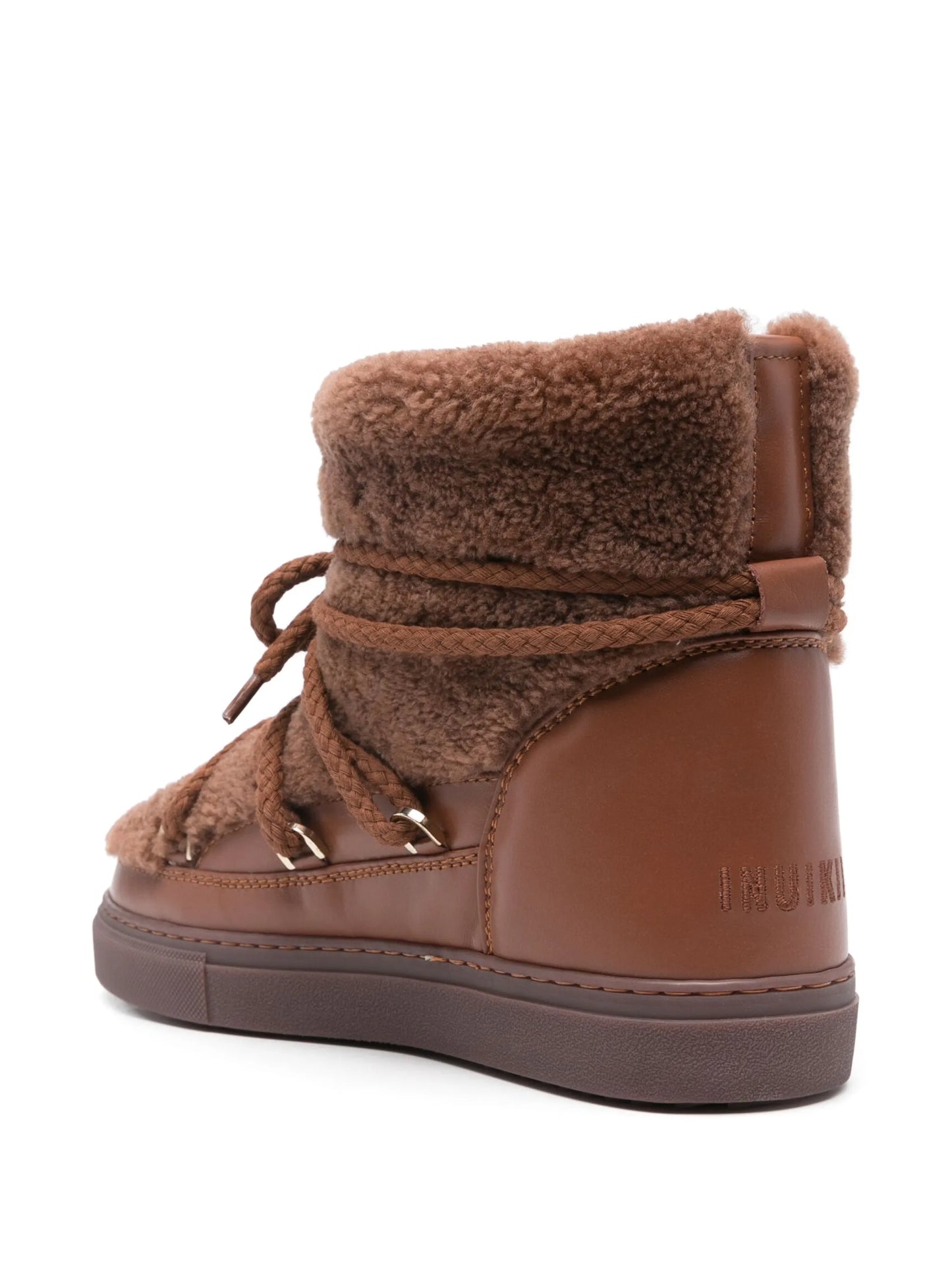 Curly boots