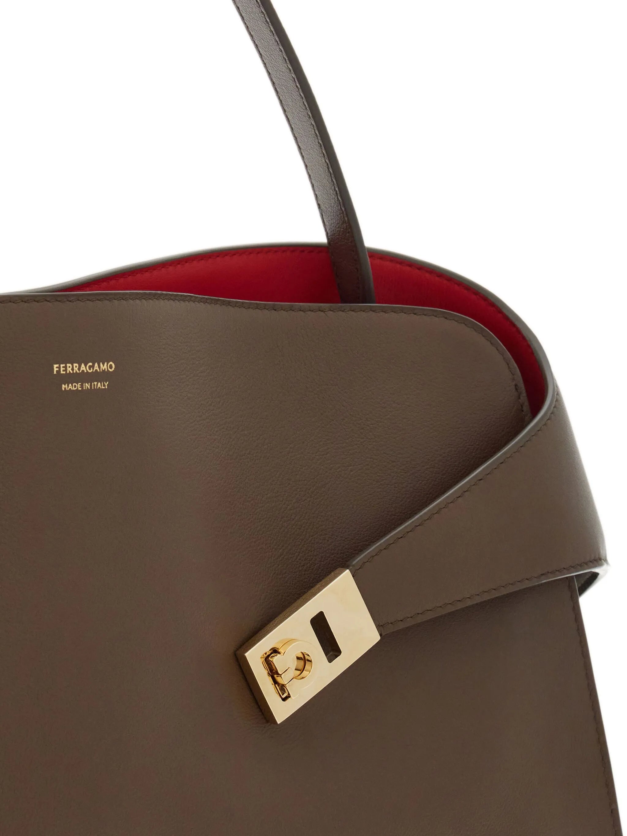 medium Hug shoulder bag