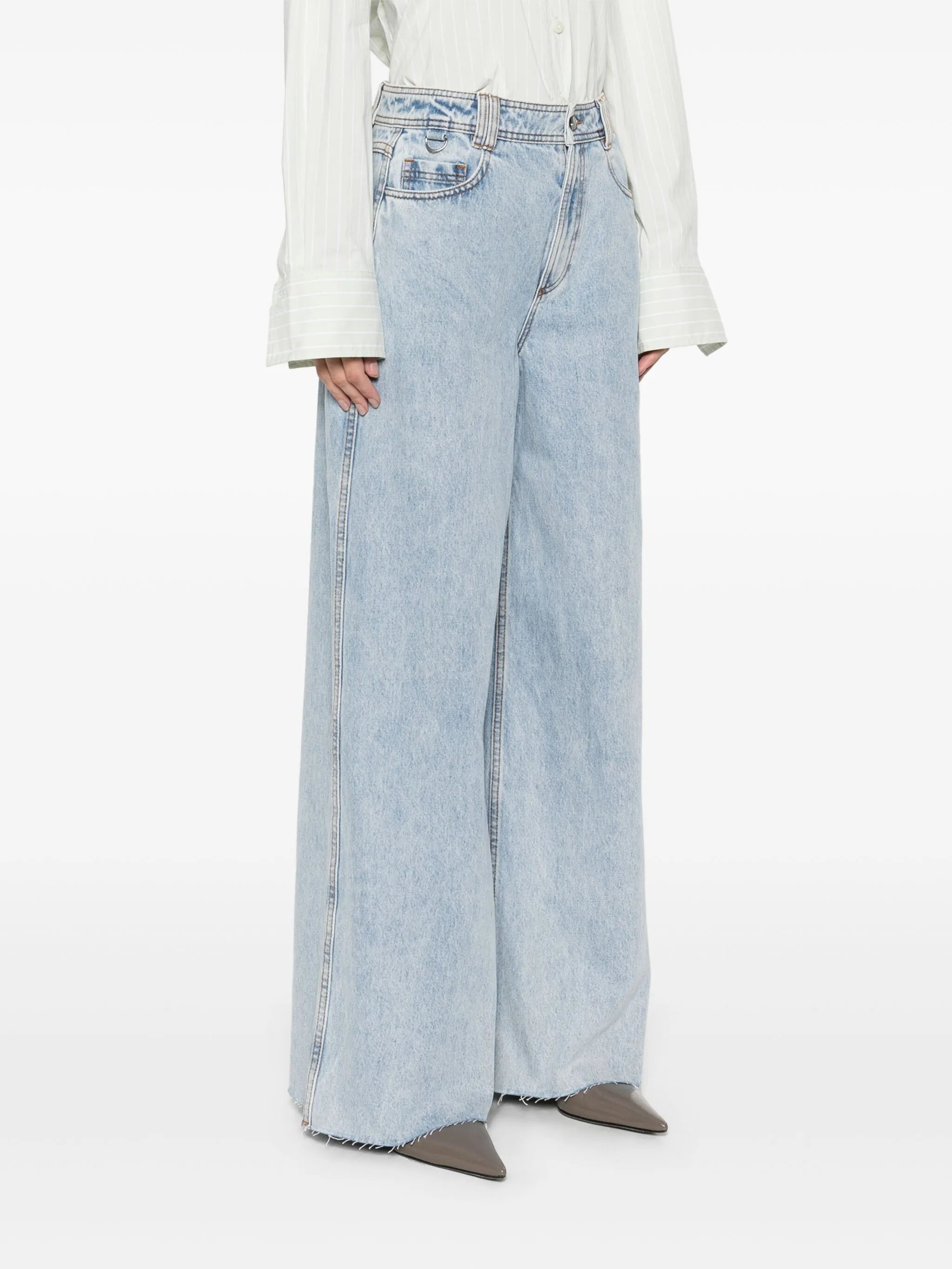 Aura jeans