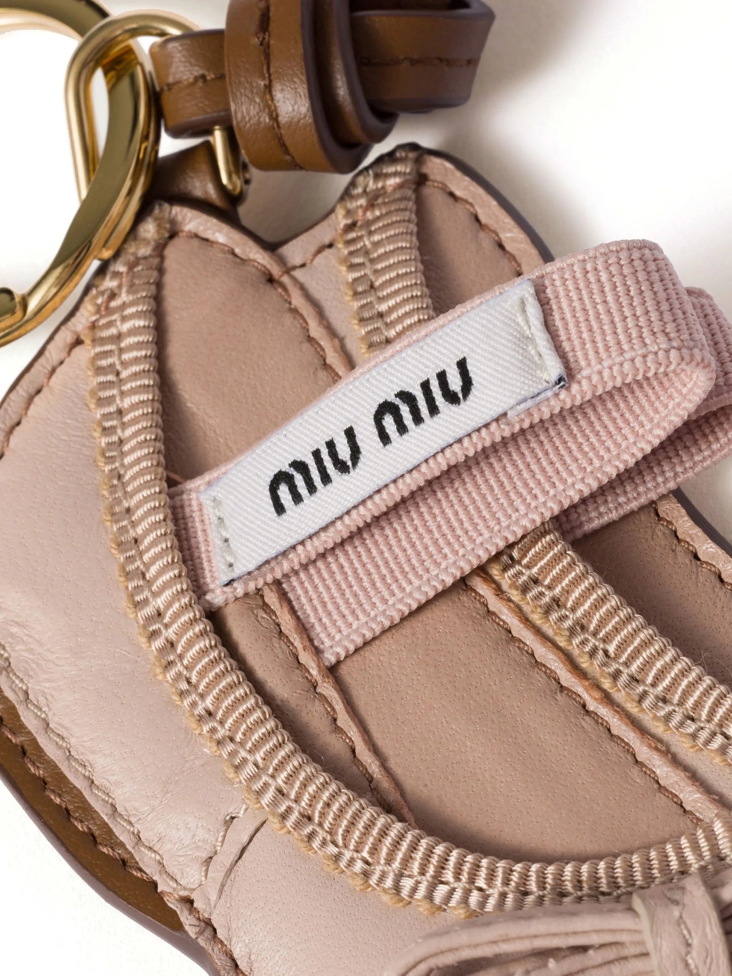 miu ballet leather keychain trick