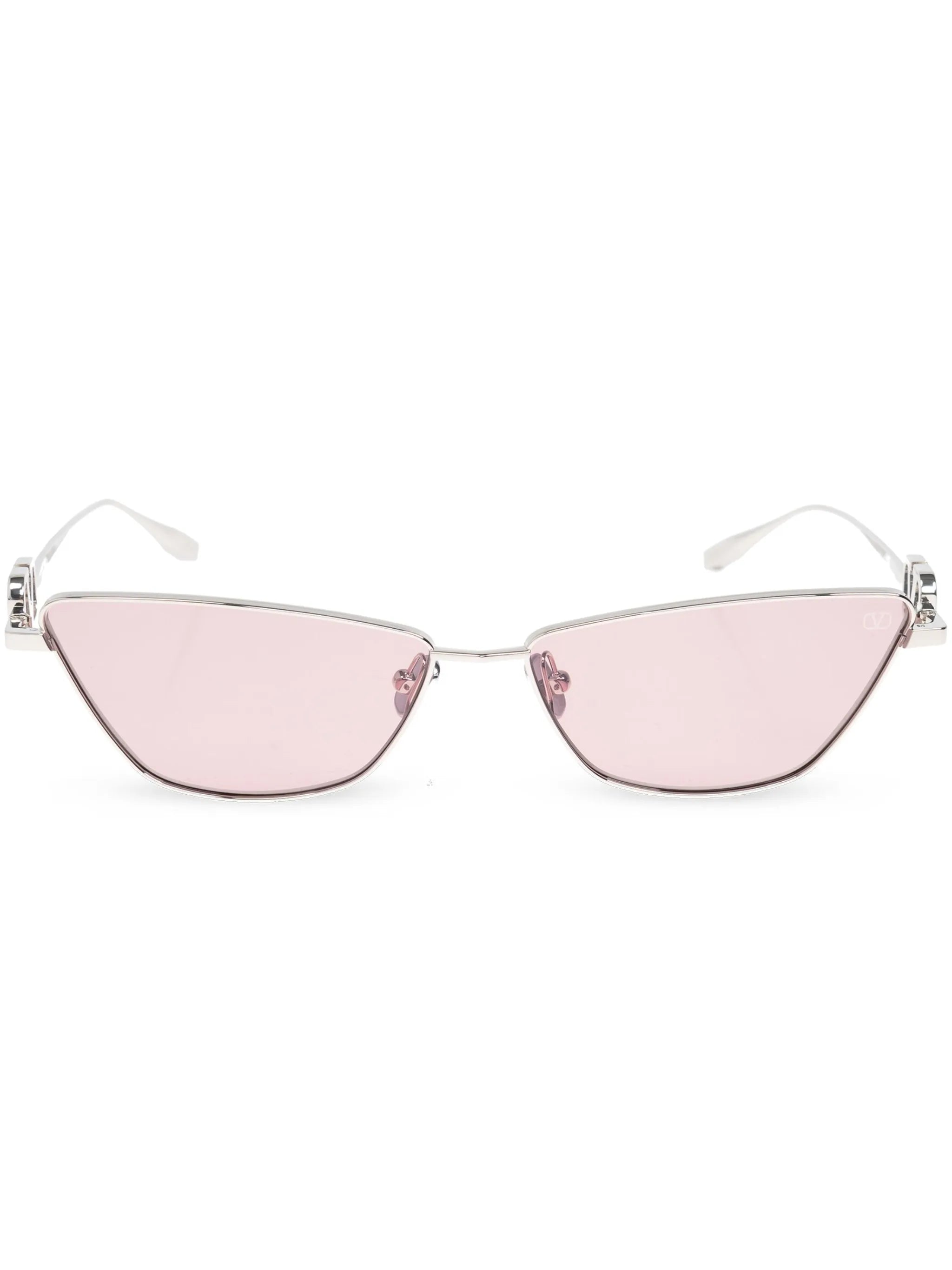 cat-eye sunglasses