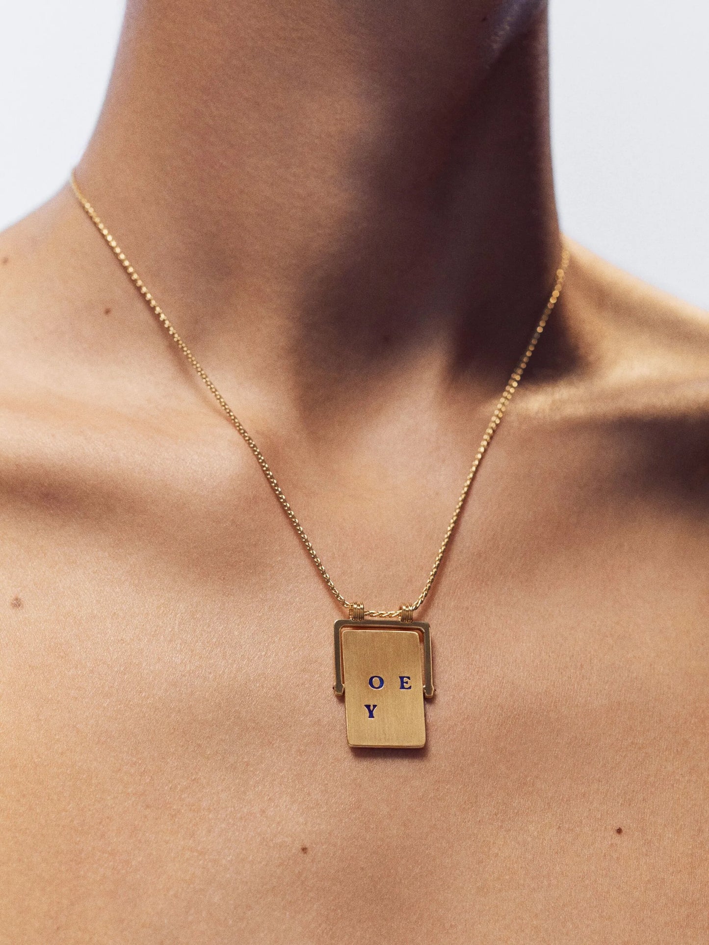 18K yellow gold I Love You Spinner Scapular necklace