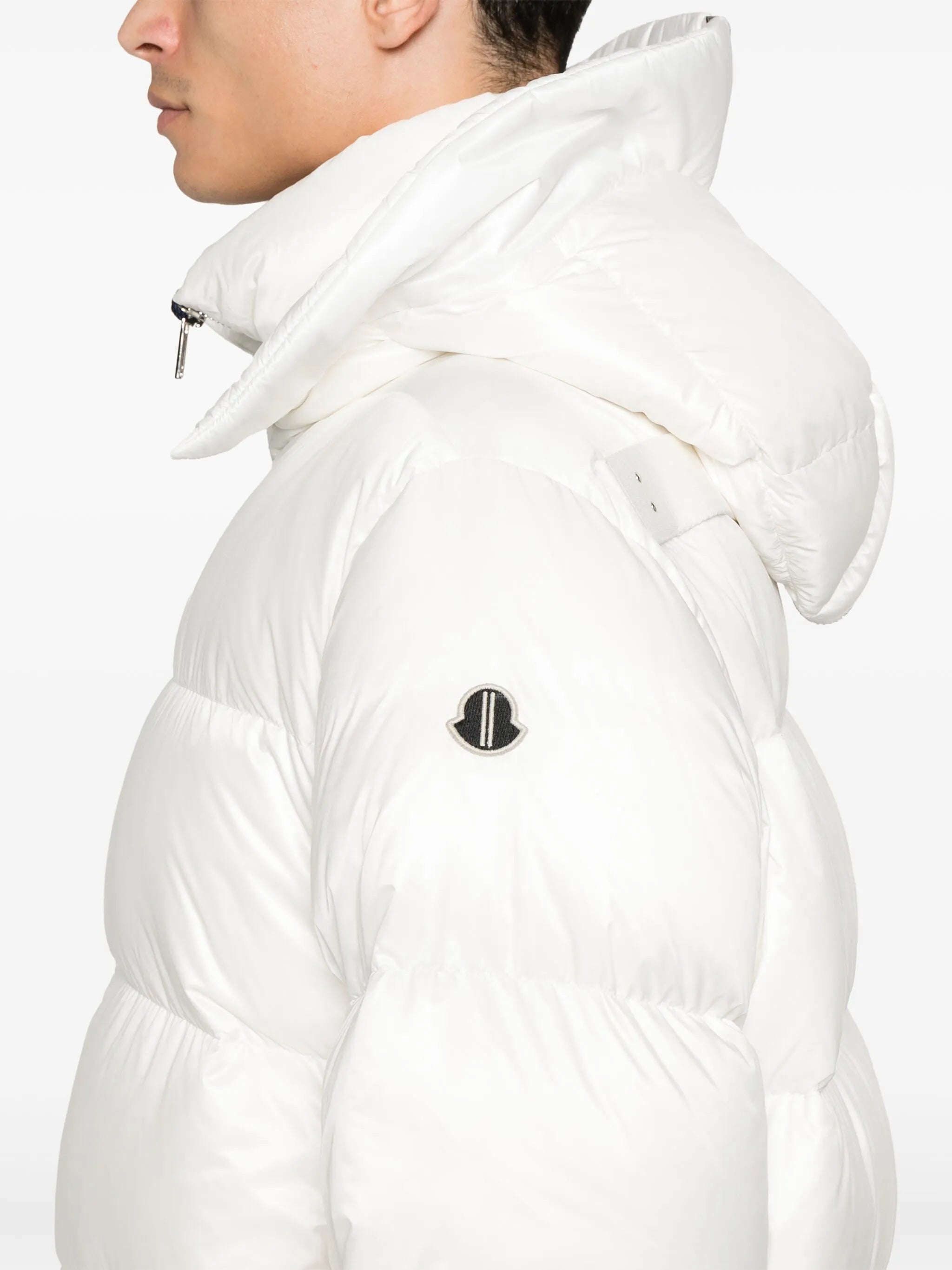 Cyclopic coat
