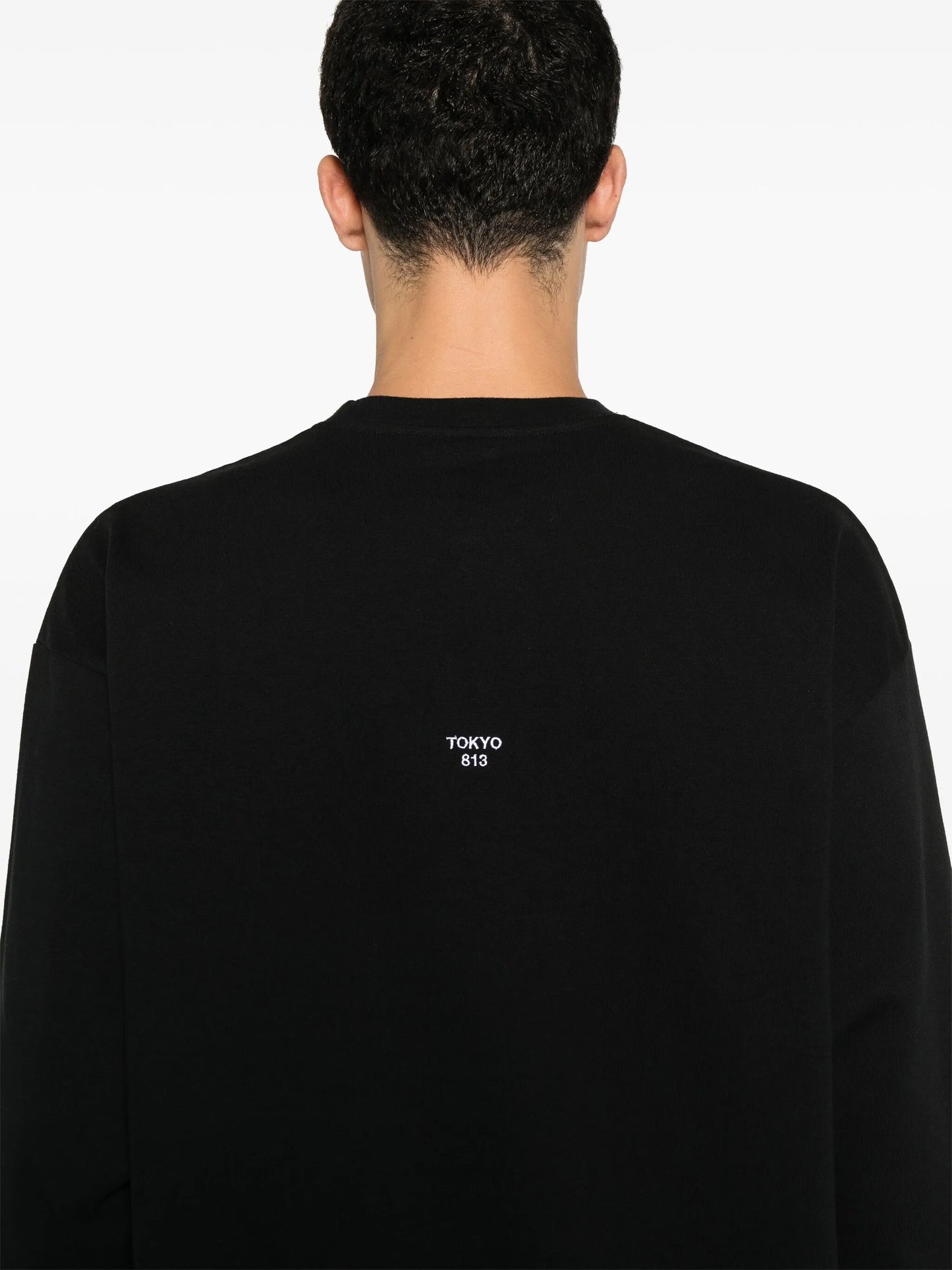 logo-embroidered T-shirt