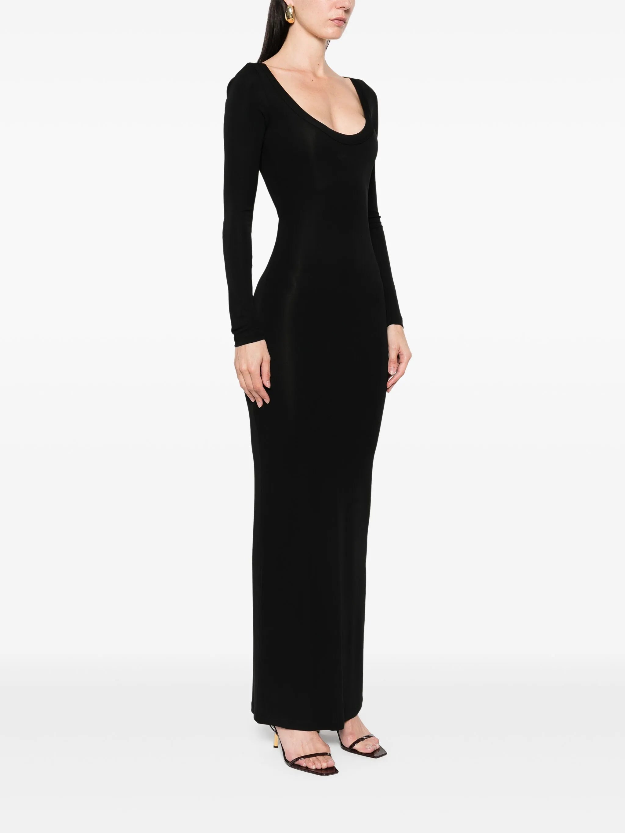 scoop-neck maxi dress