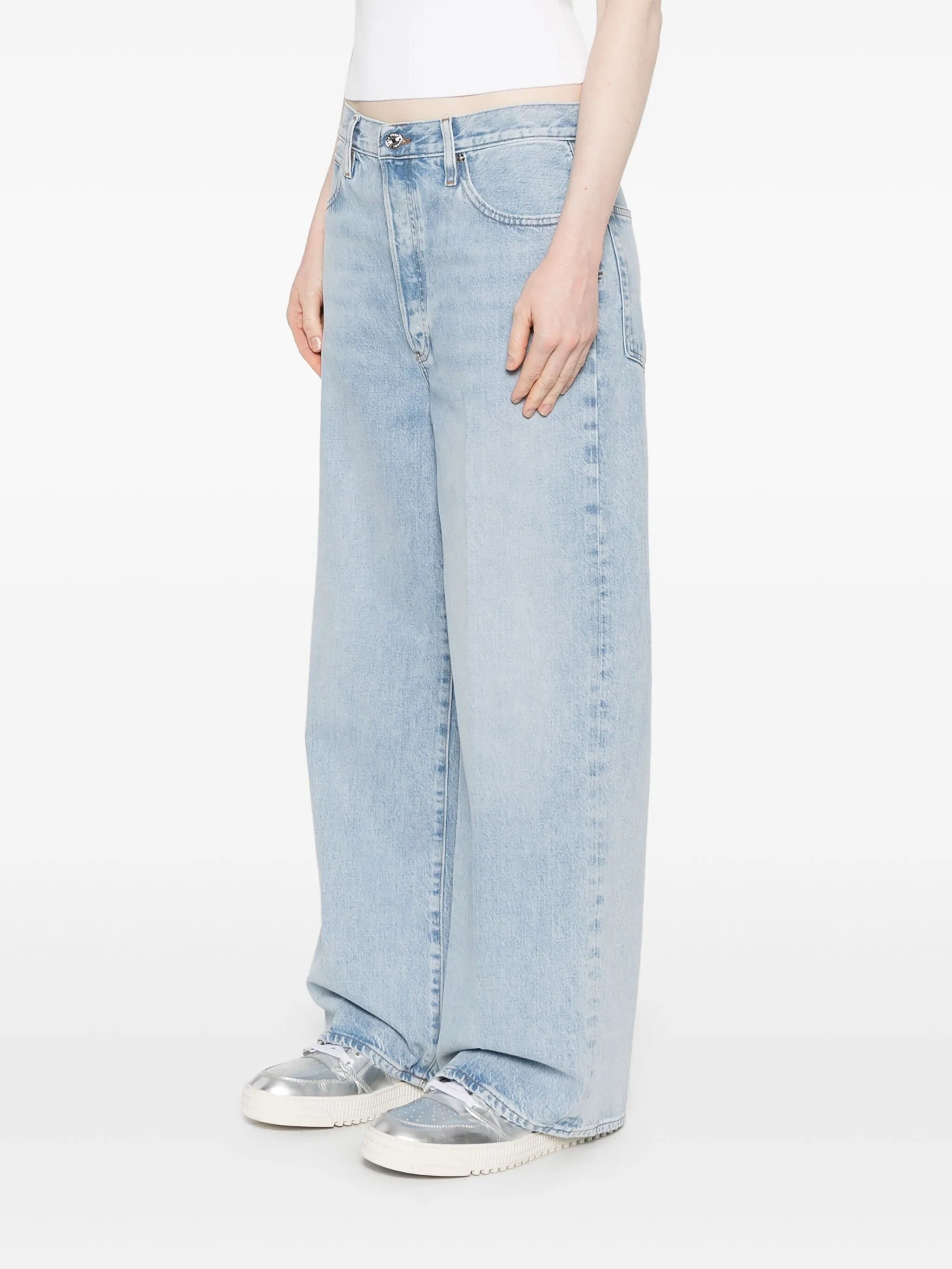 wide-leg jeans
