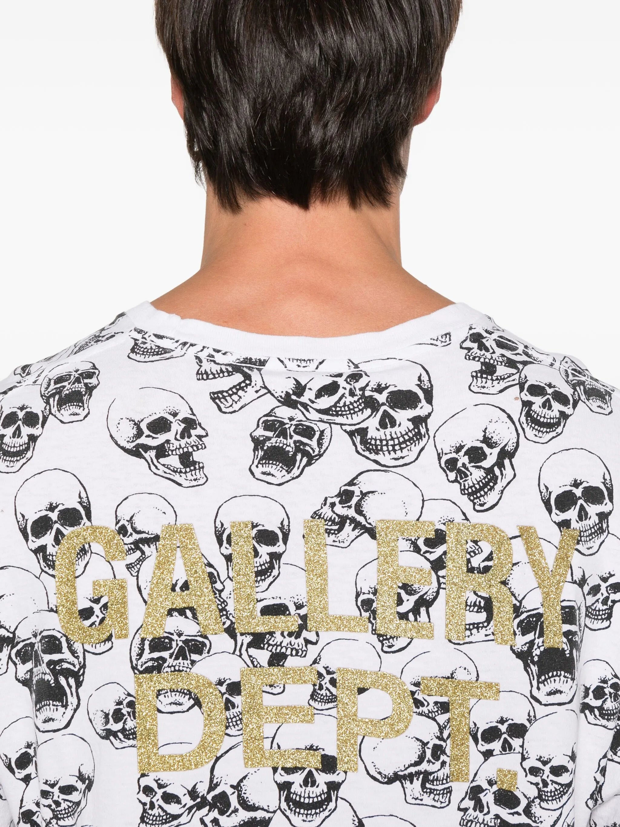 skull-print T-shirt