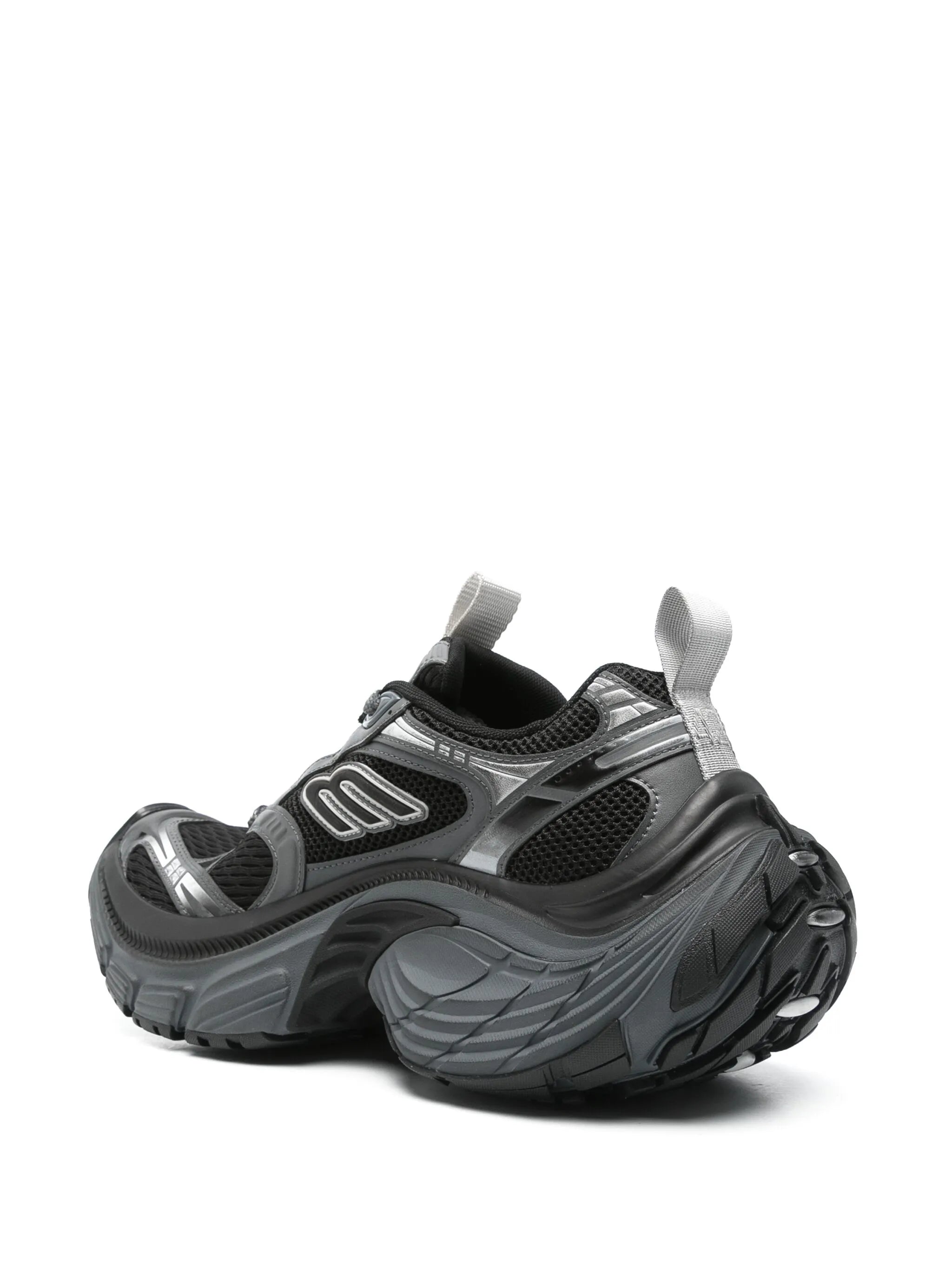6XL sneakers