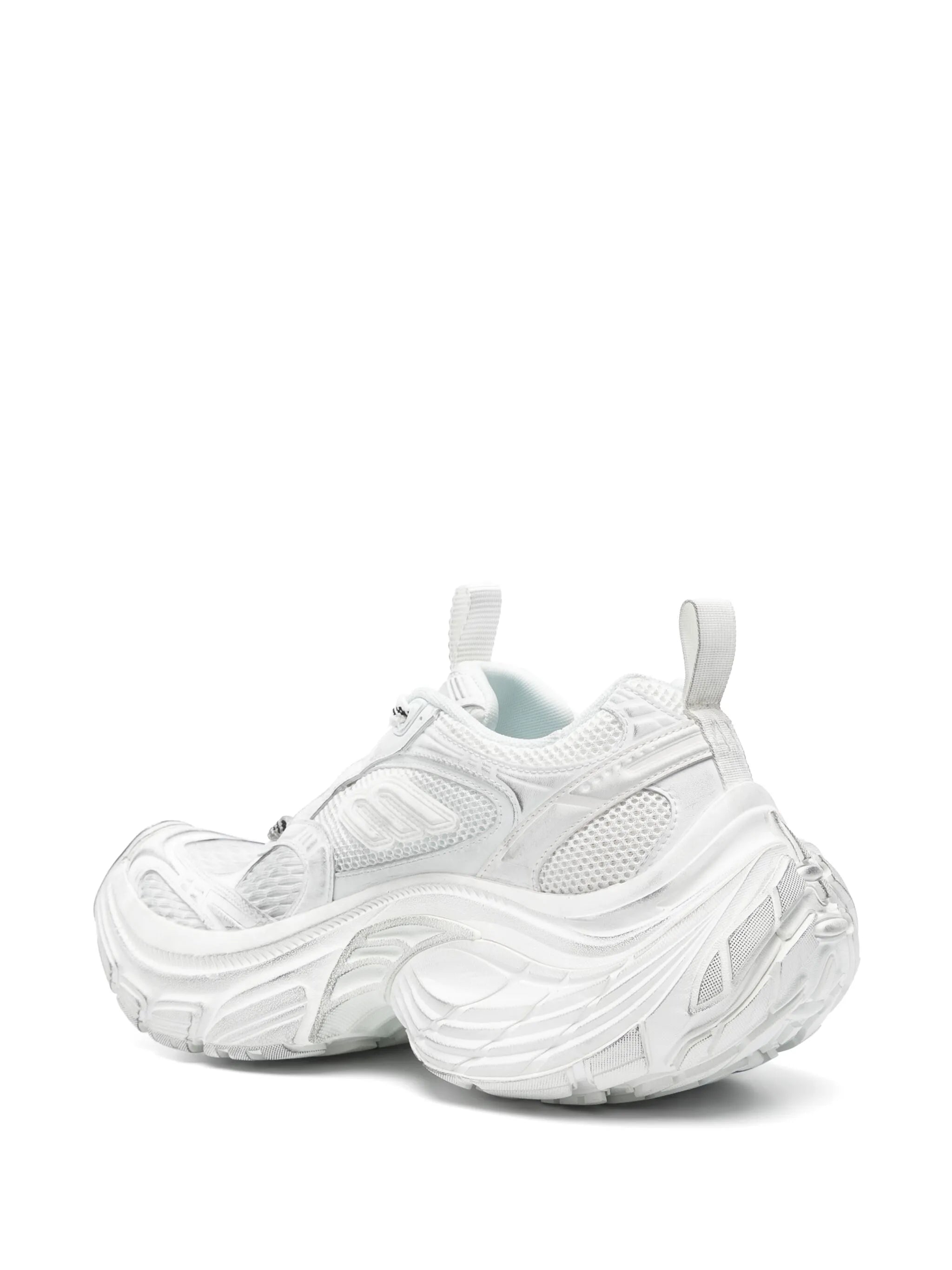6XL sneakers