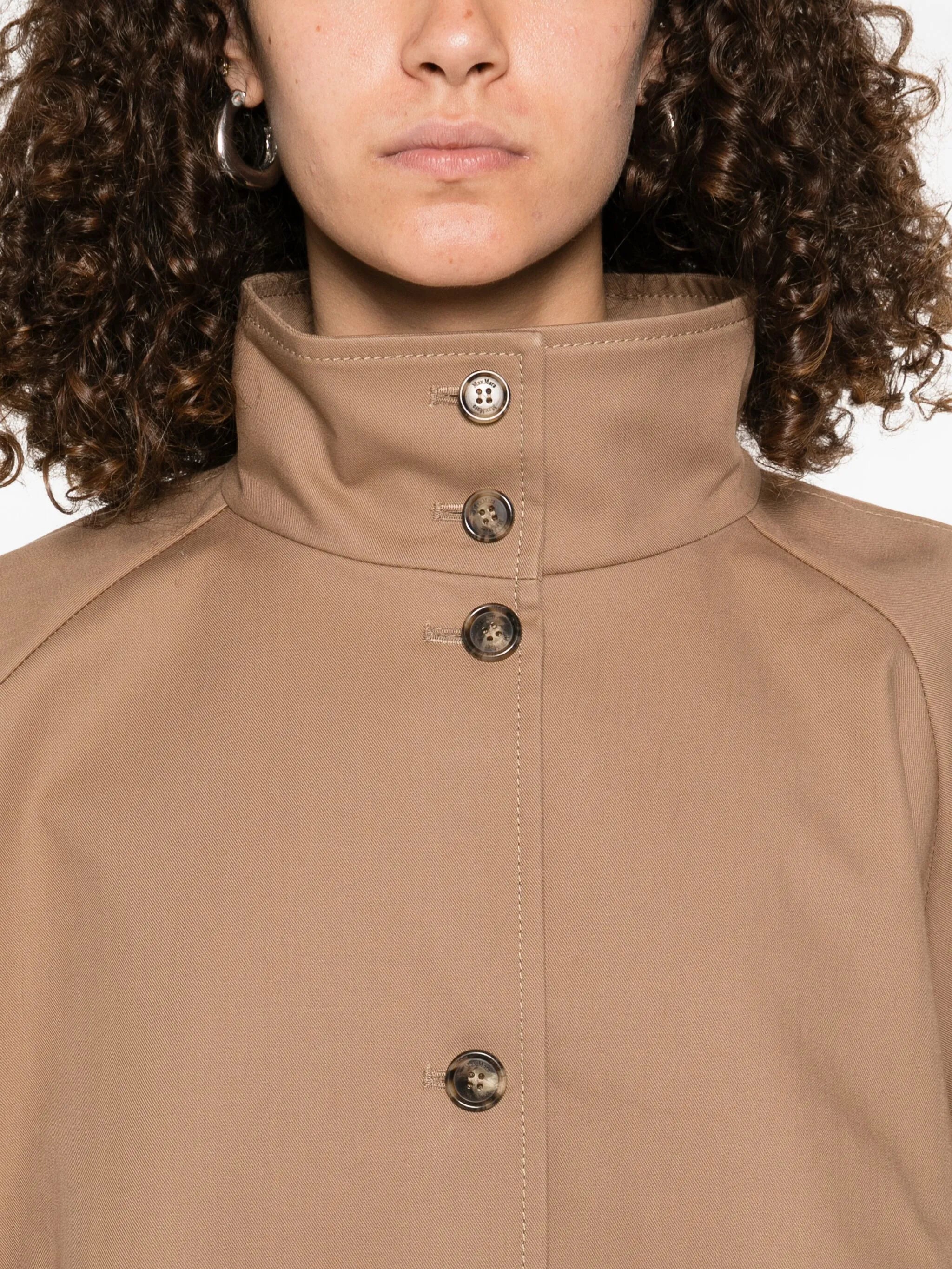 Fulcro cape