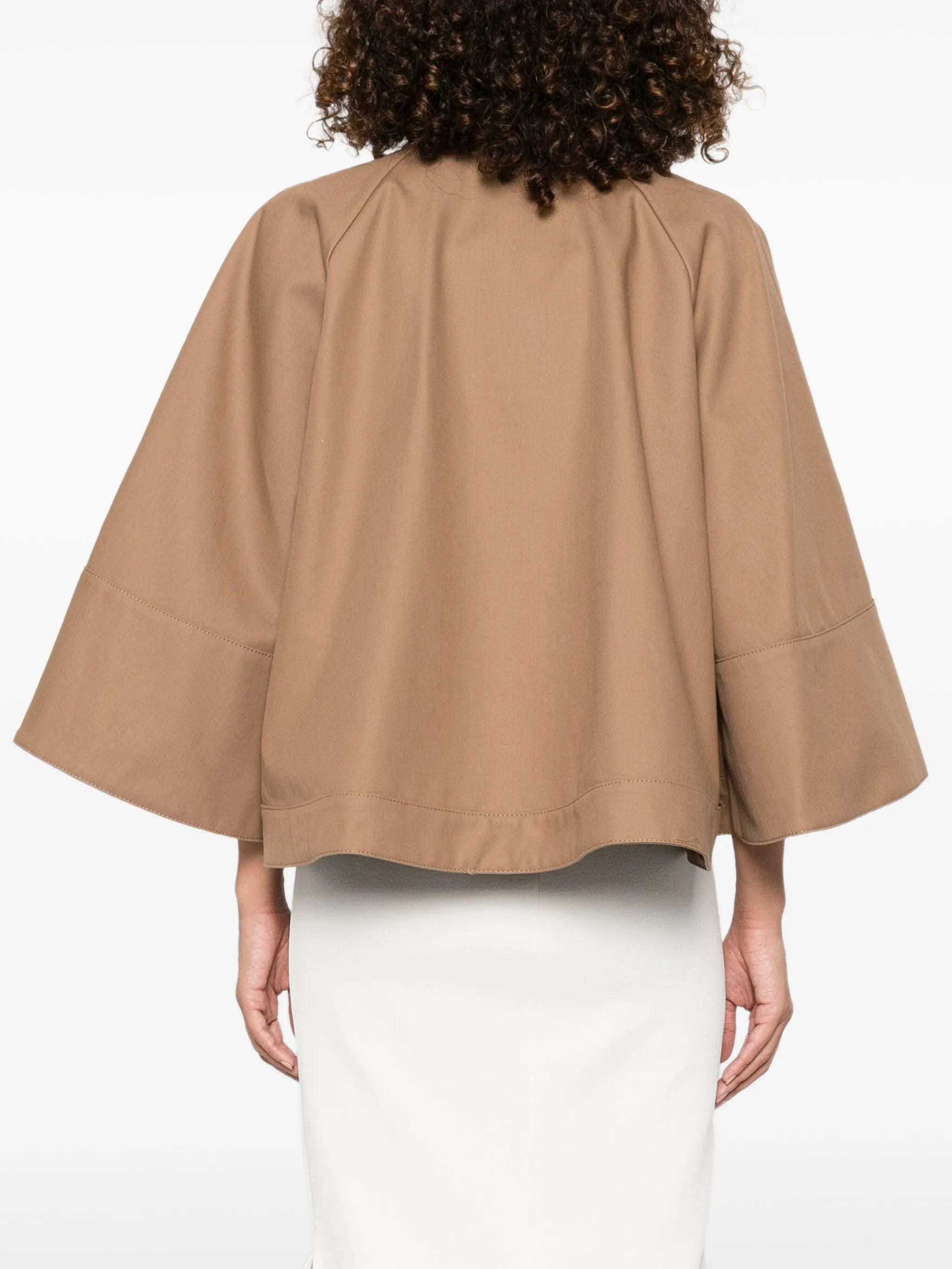 Fulcro cape