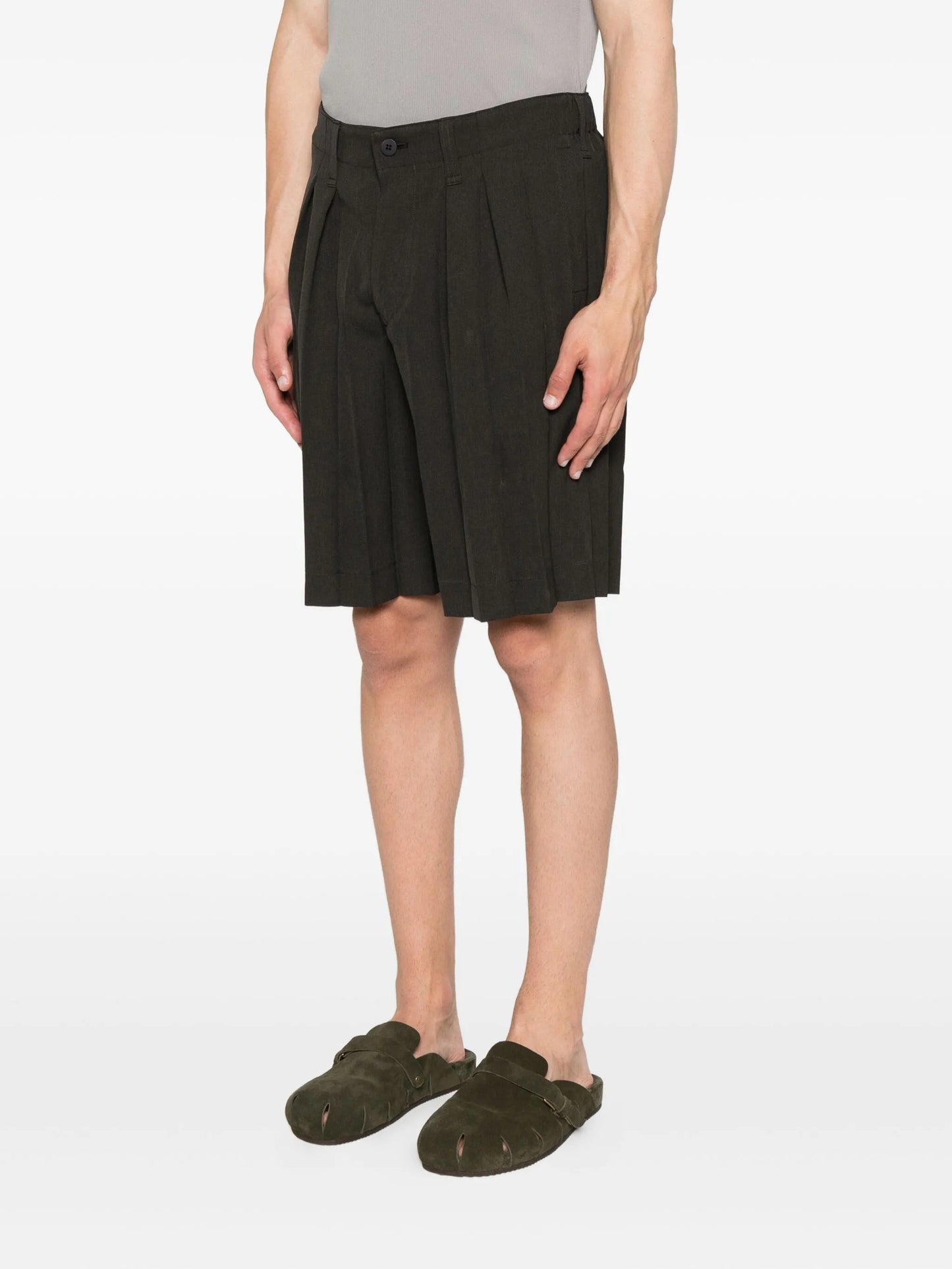 pleated shorts
