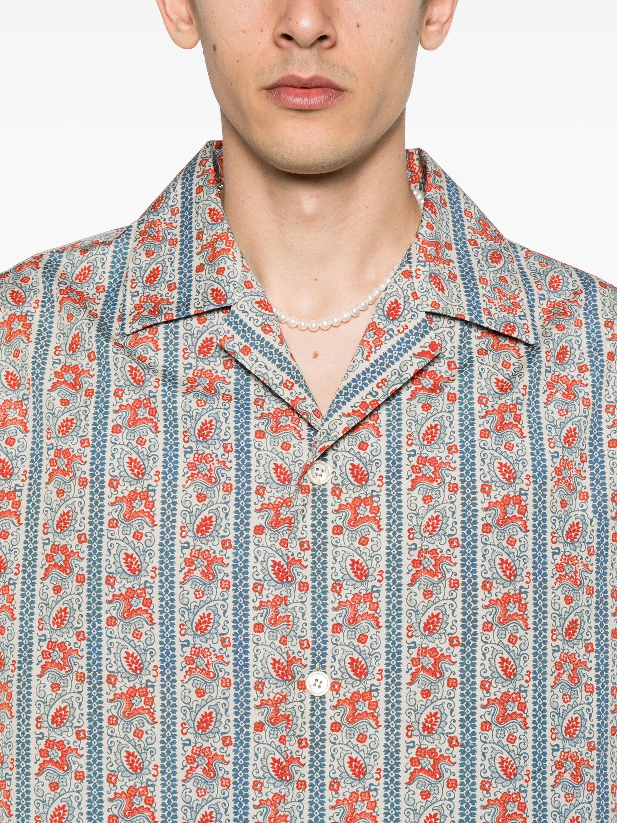 paisley-print shirt