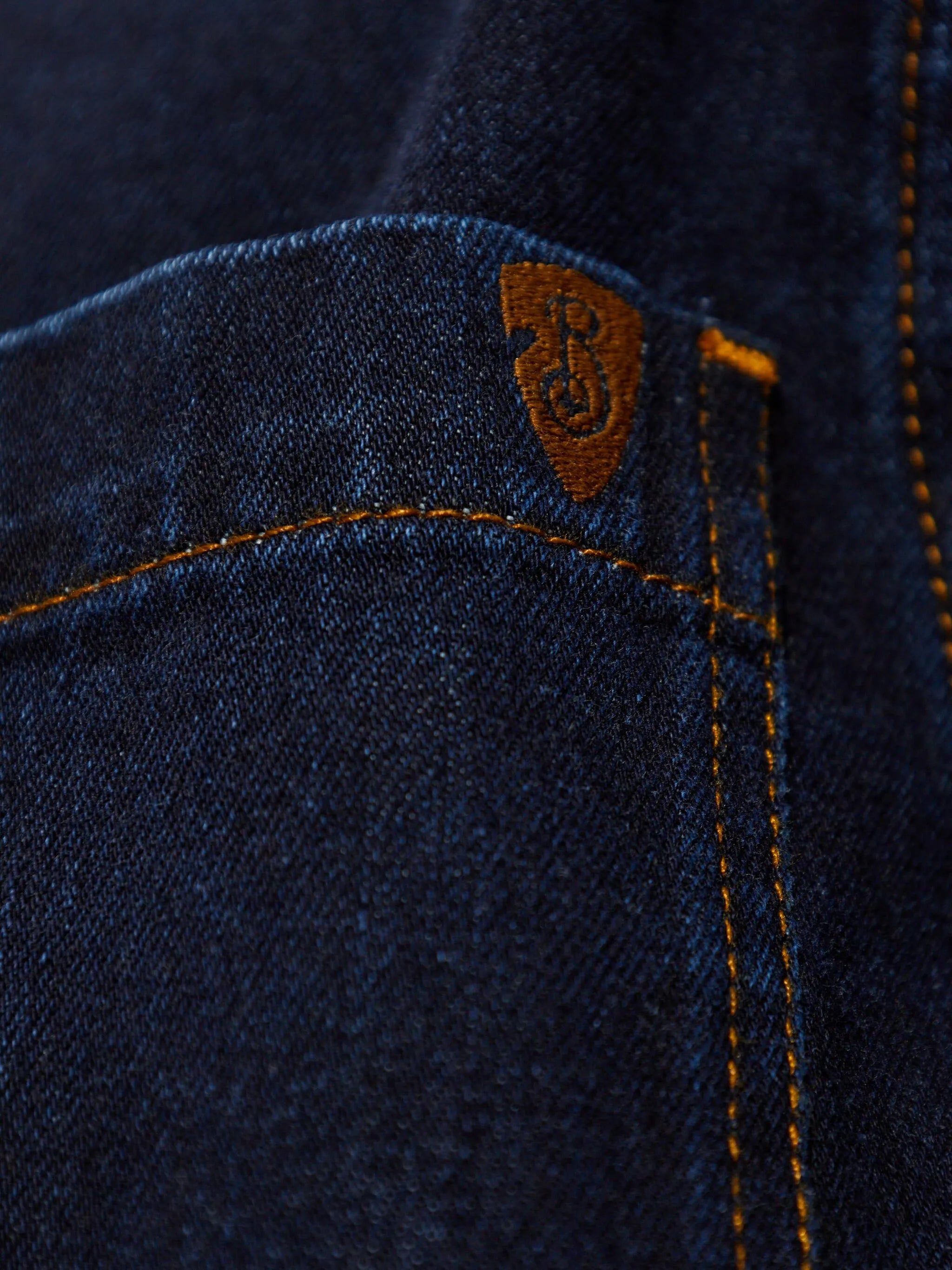 logo-embroidered shirt