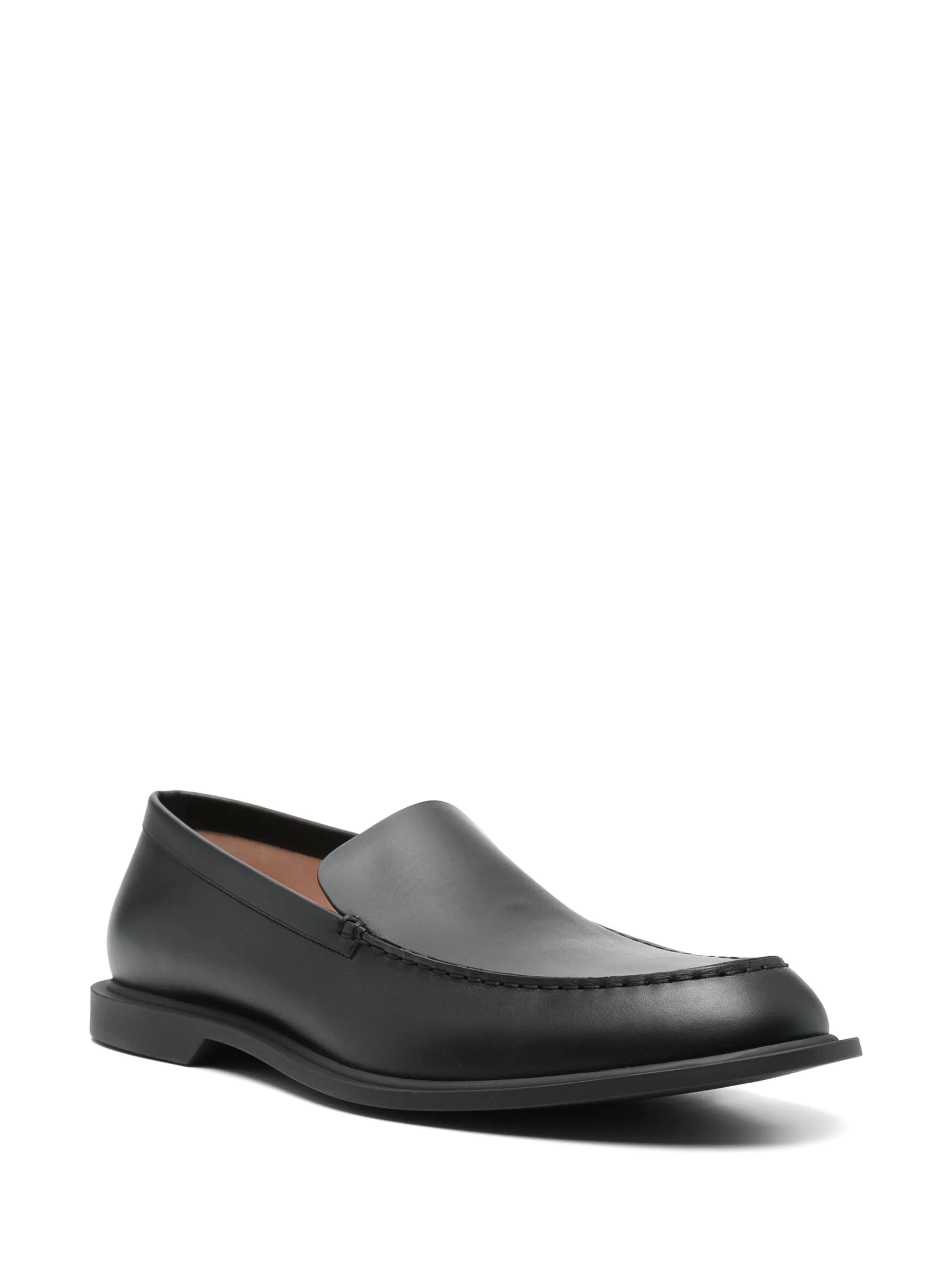 Nic loafers