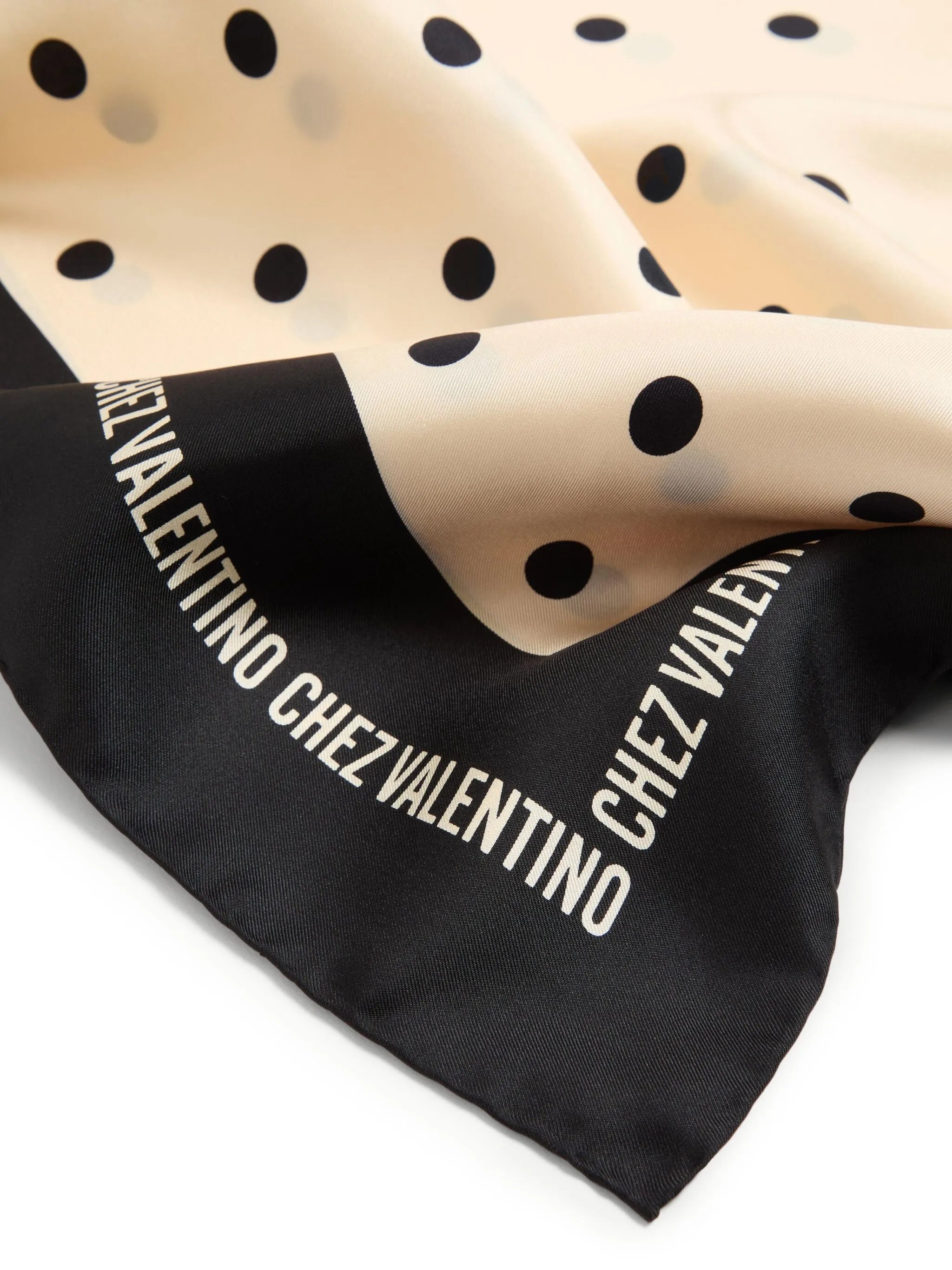 Chez scarf