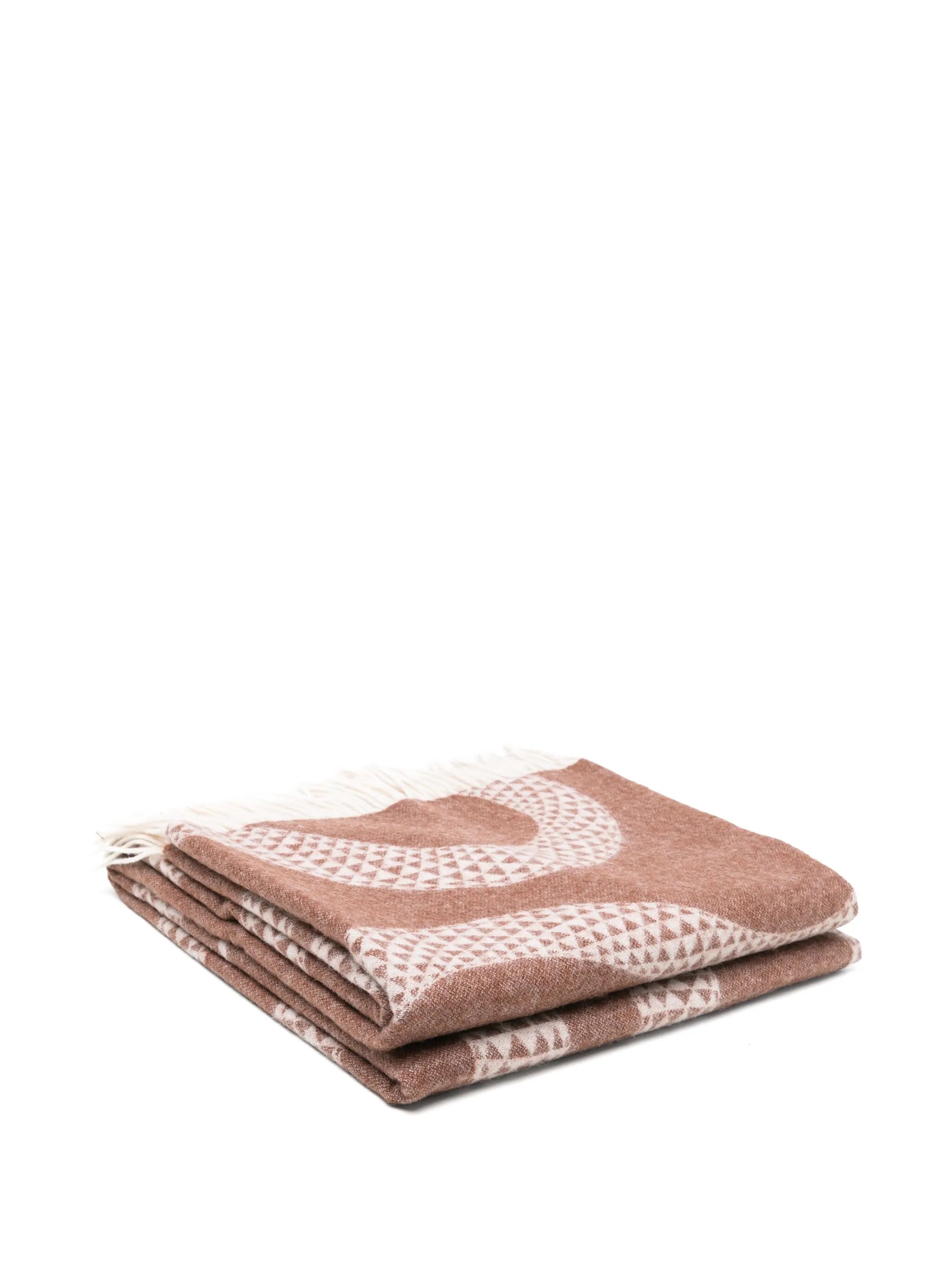 Eden throw (177cm x 127cm)