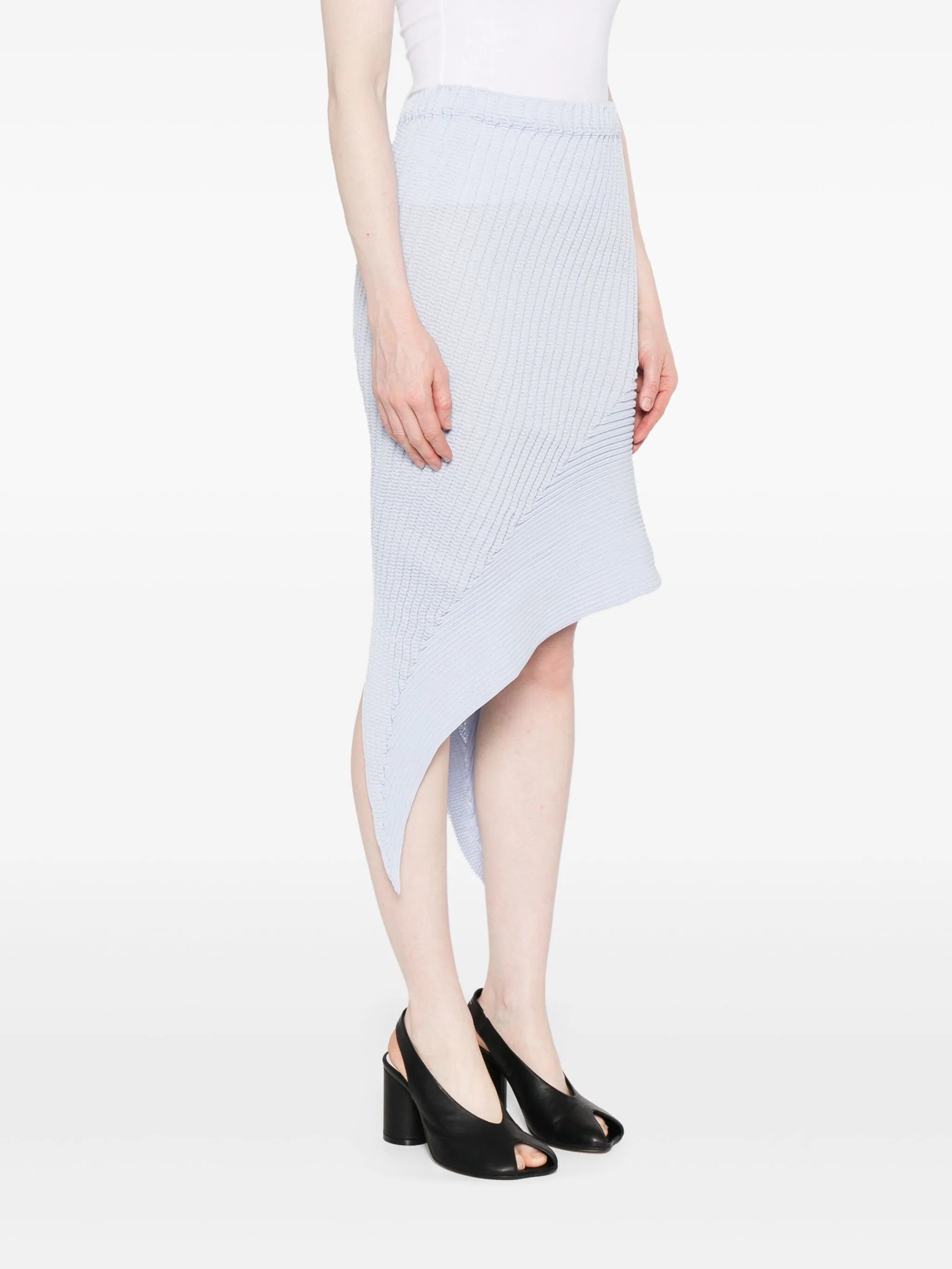asymmetric skirt