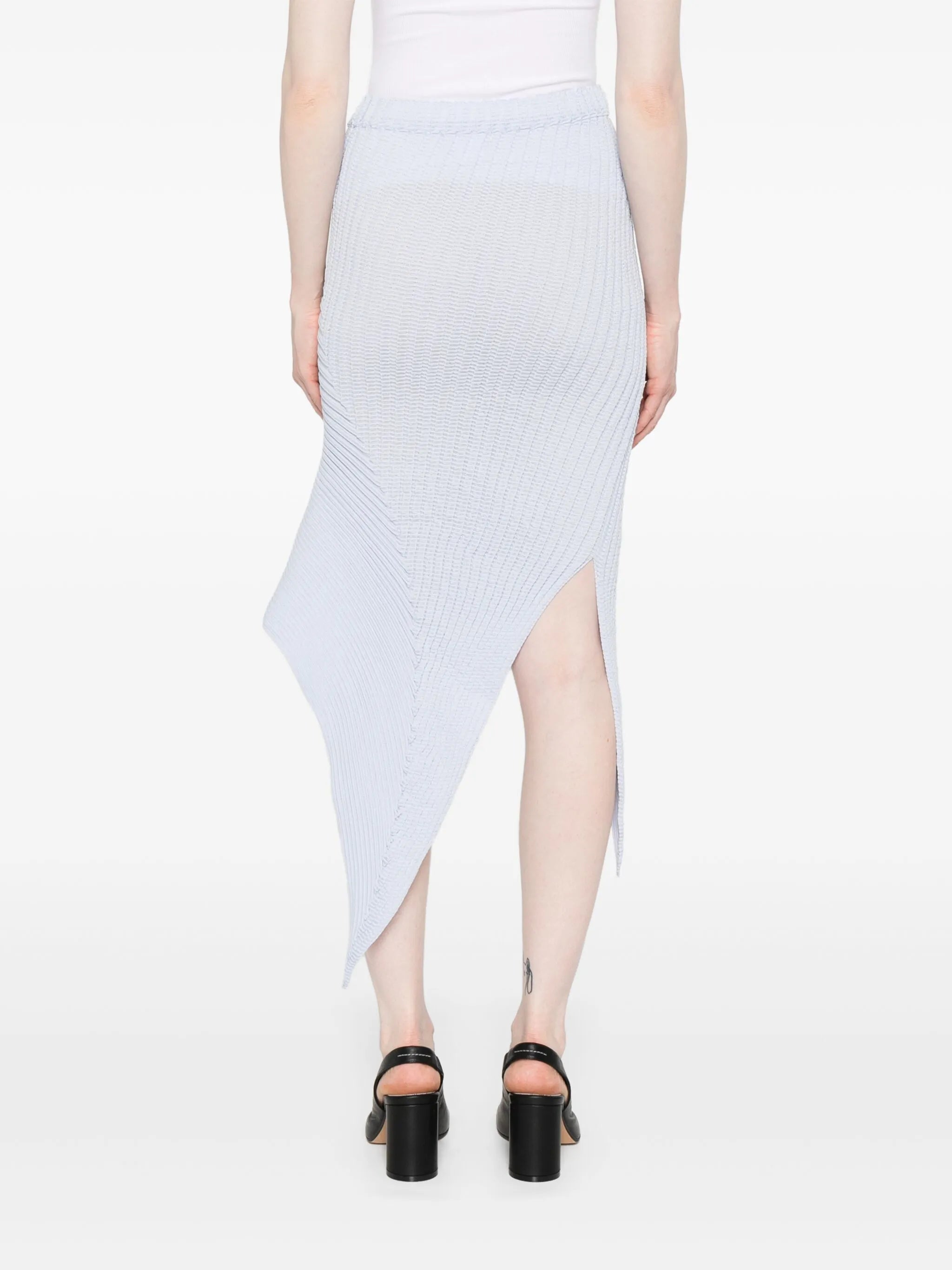 asymmetric skirt